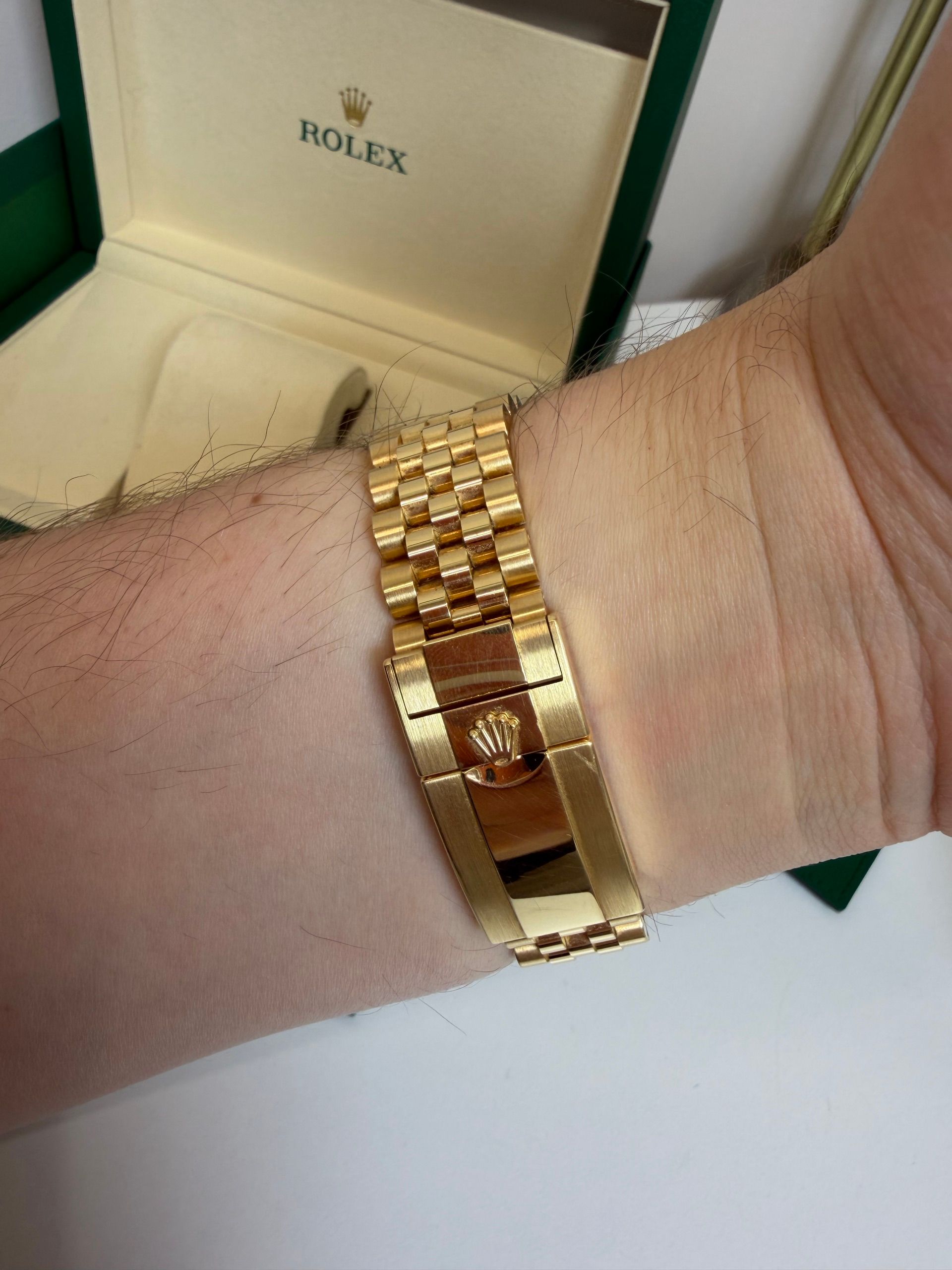 Rolex — 3