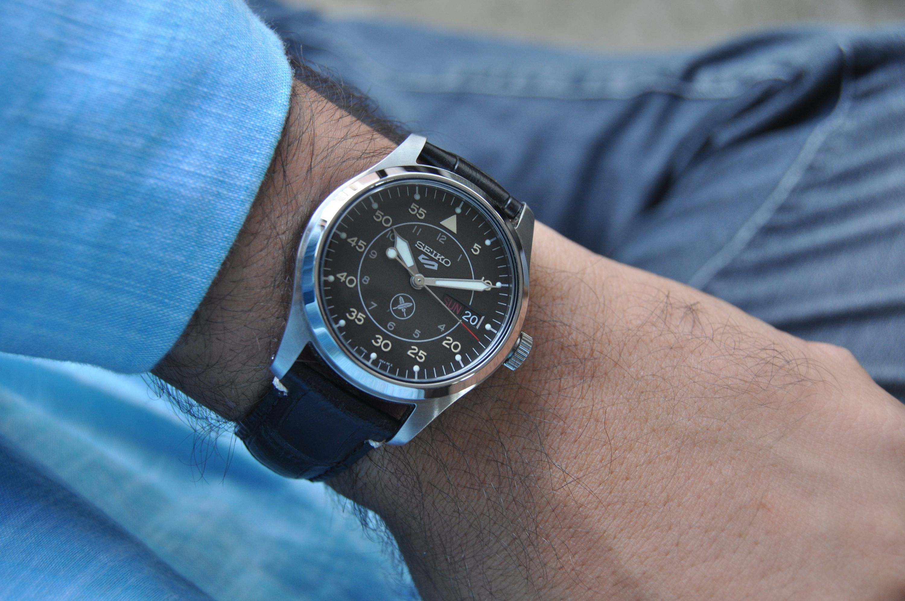Seiko — 7