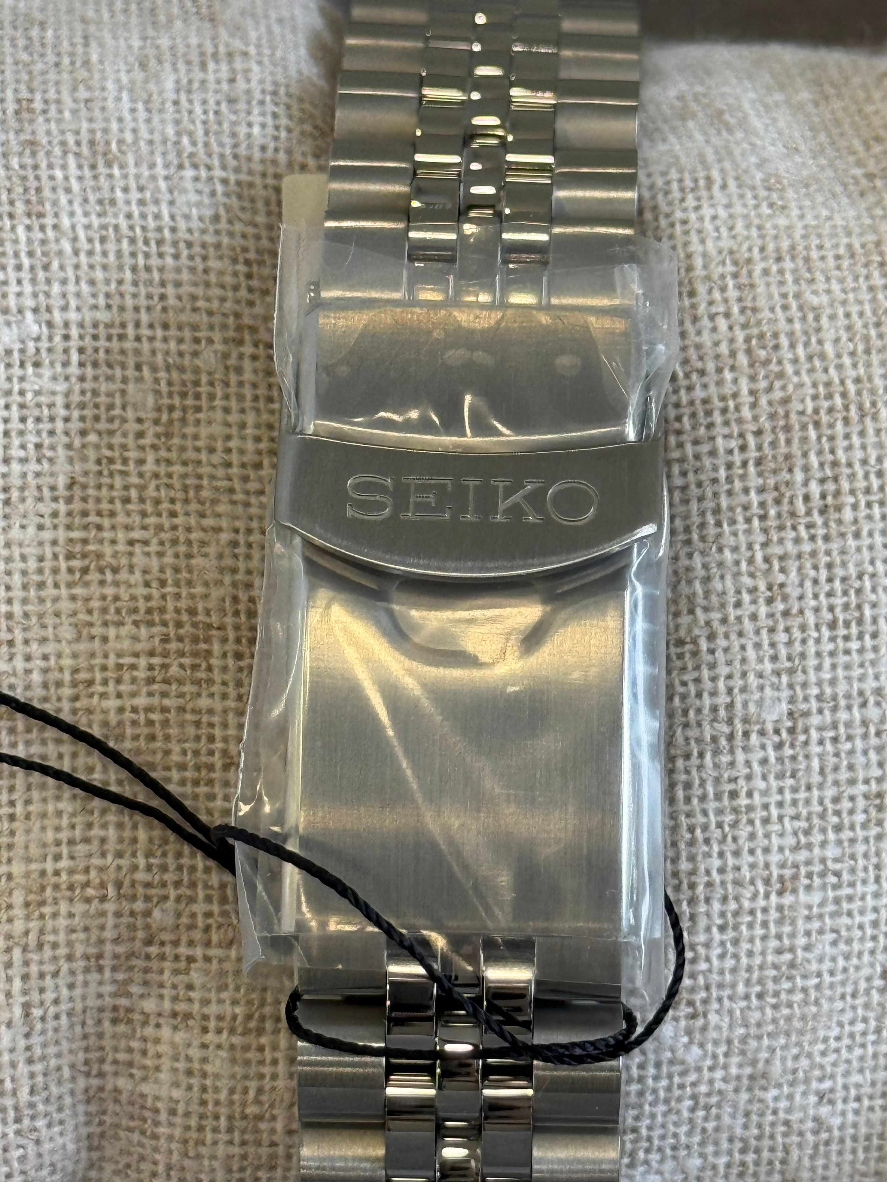 Seiko — 4
