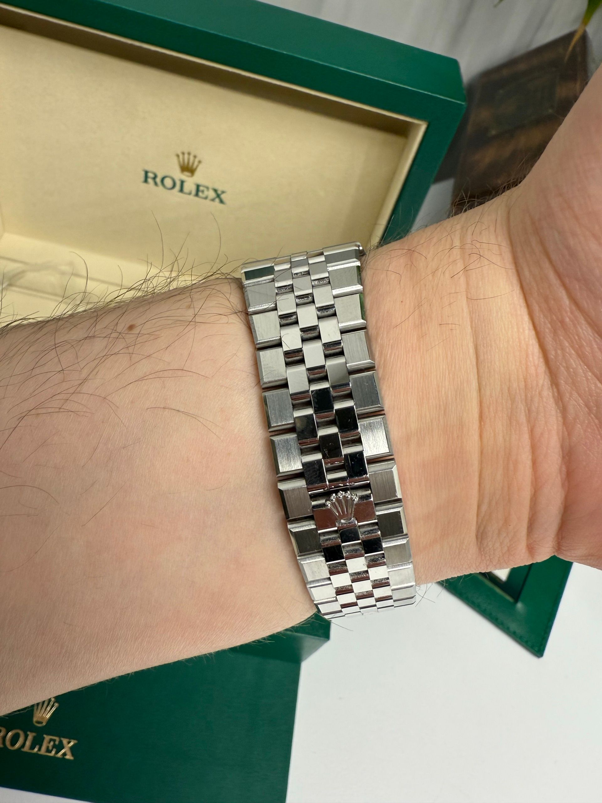 Rolex — 3