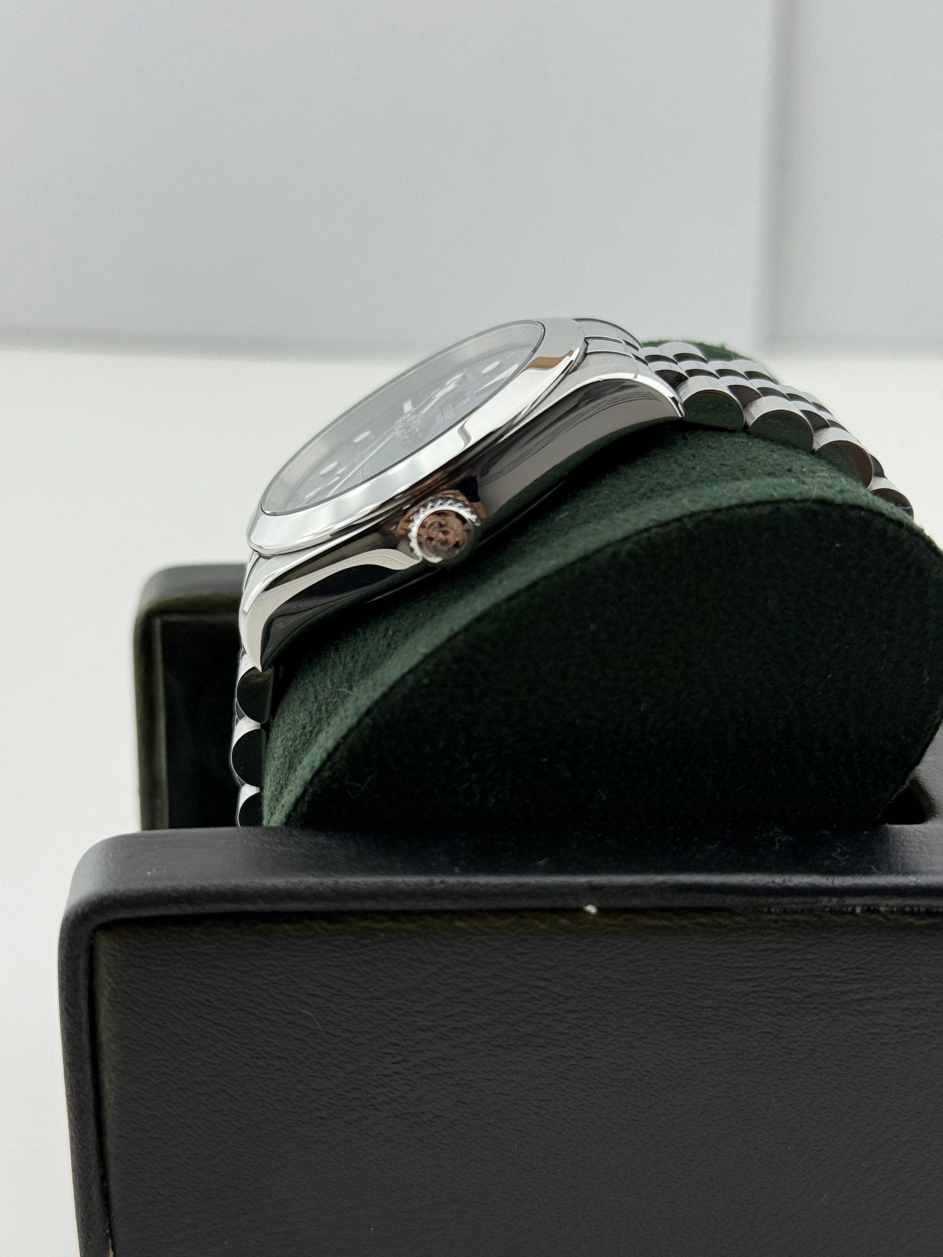 Tudor — 5