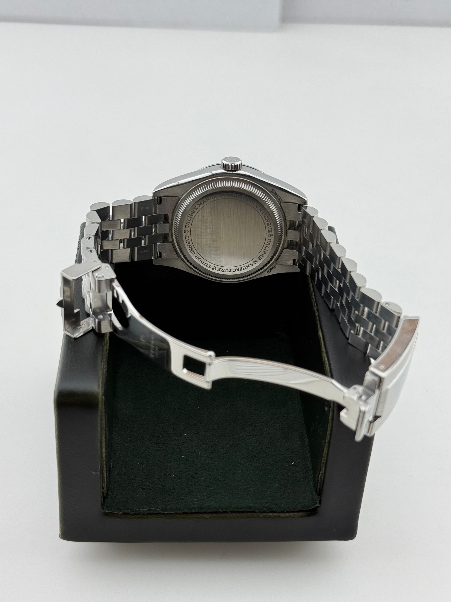 Tudor — 7