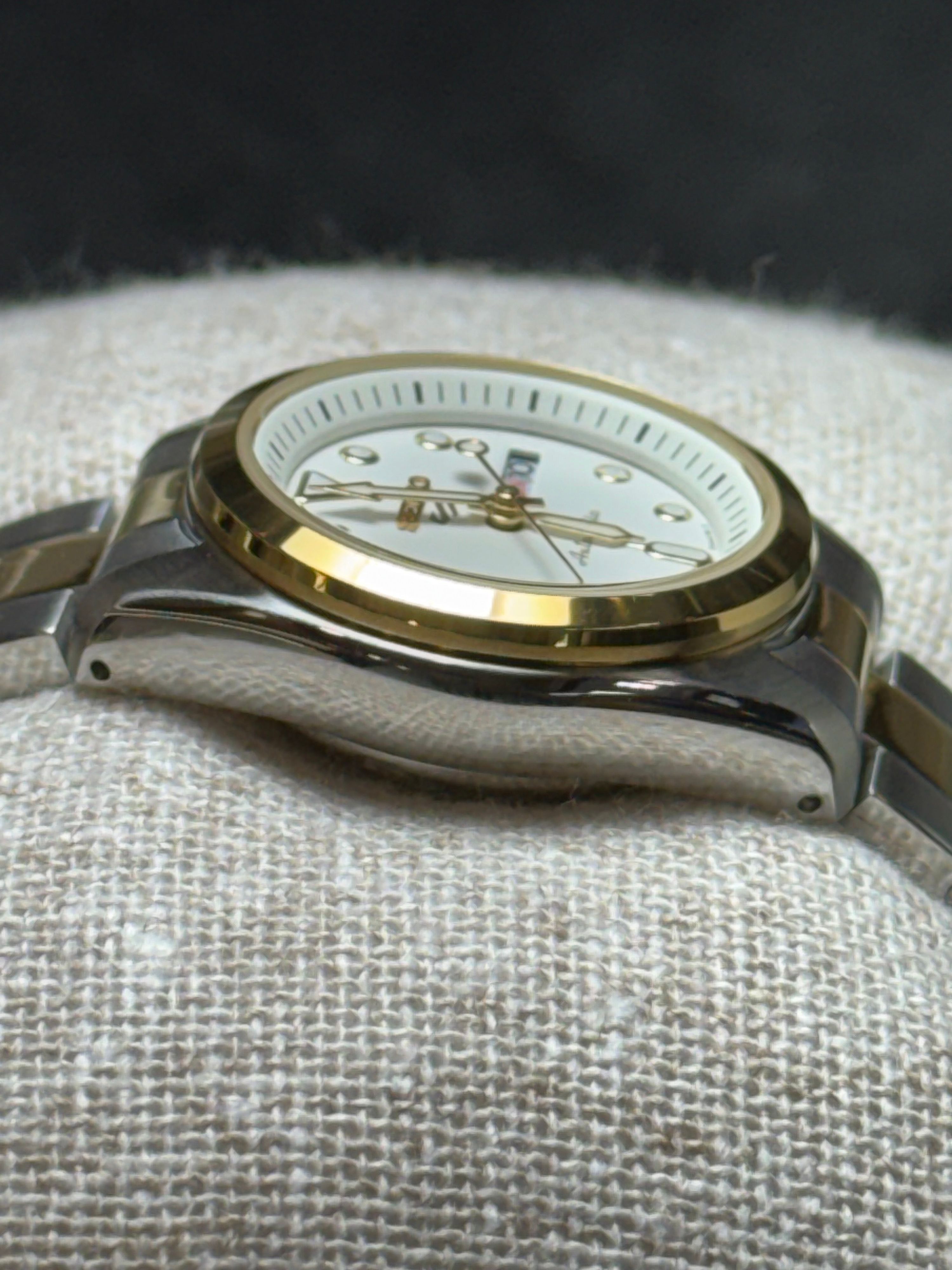Seiko — 3