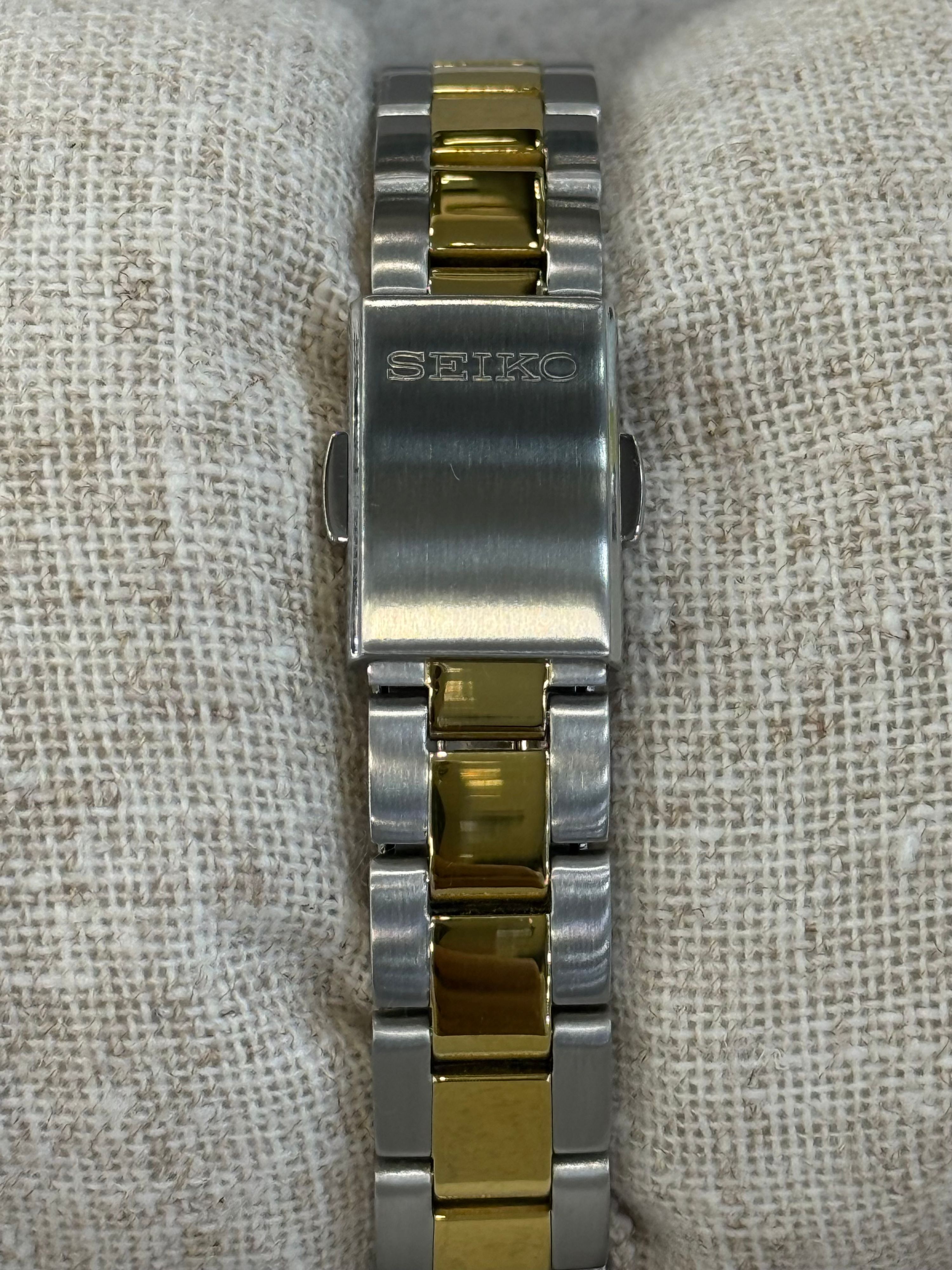 Seiko — 4