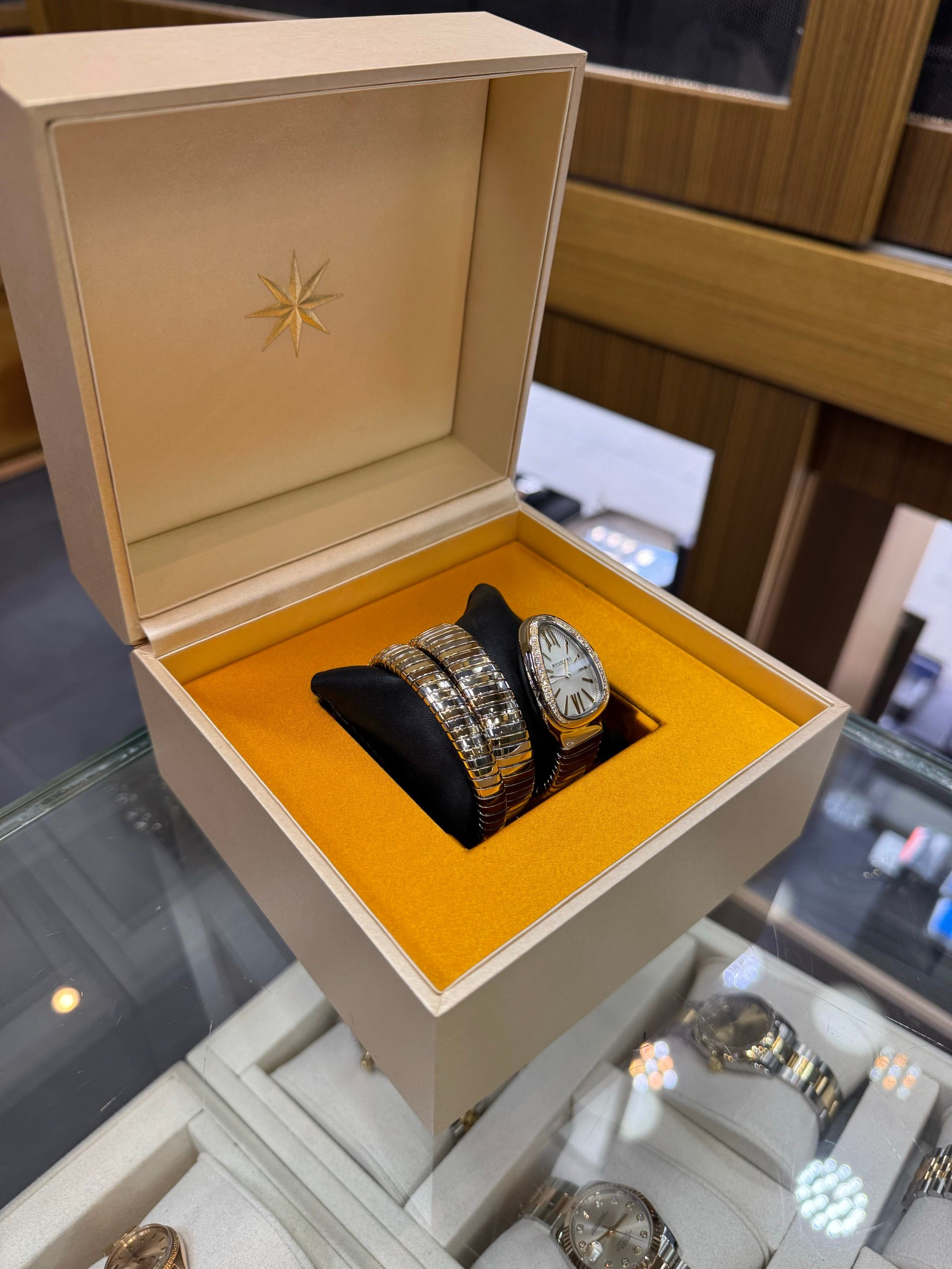 Bvlgari — 5
