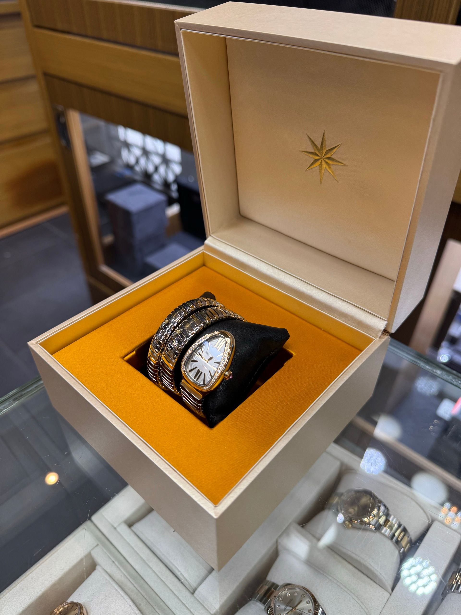 Bvlgari — 6