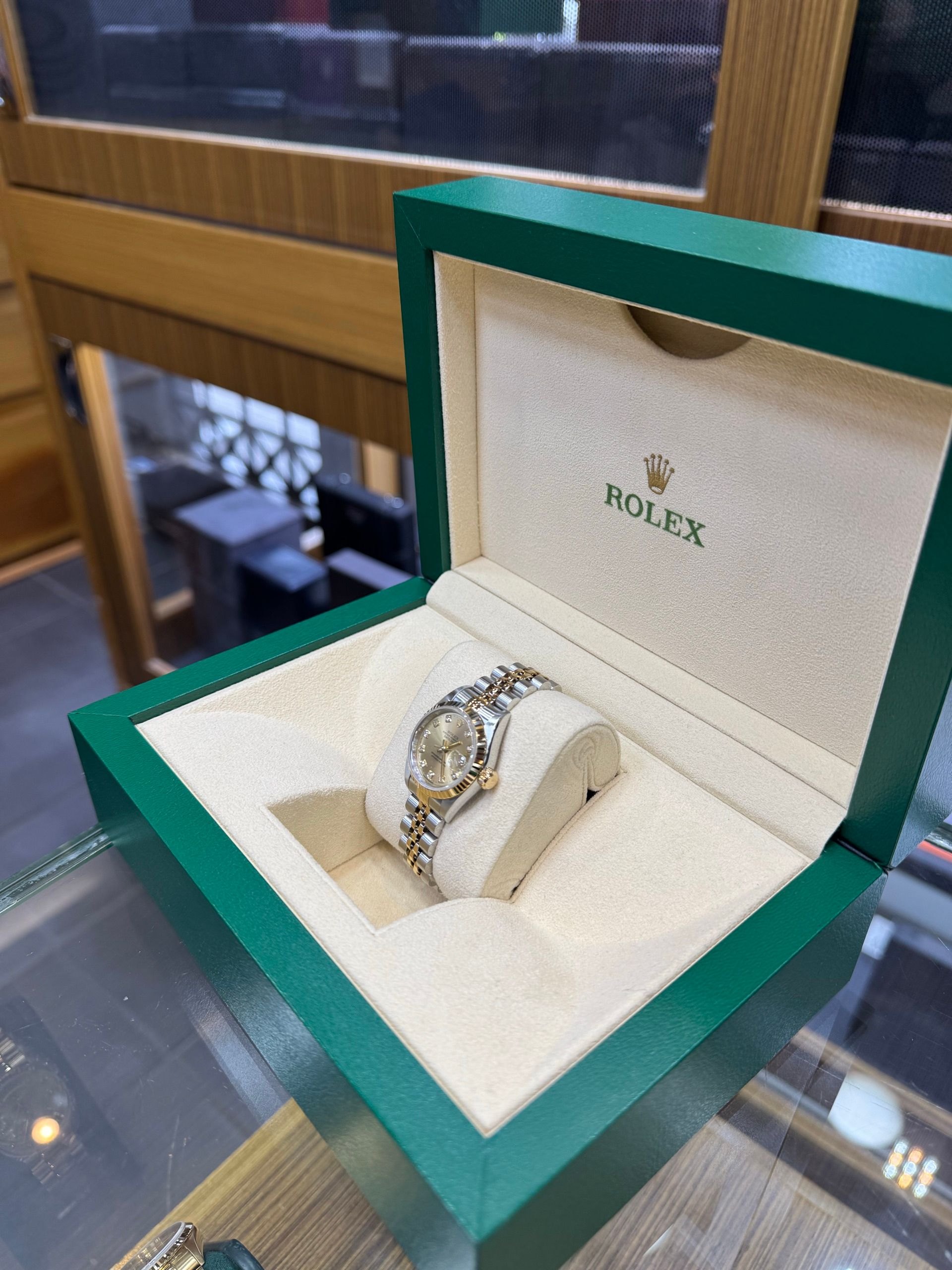 Rolex — 6