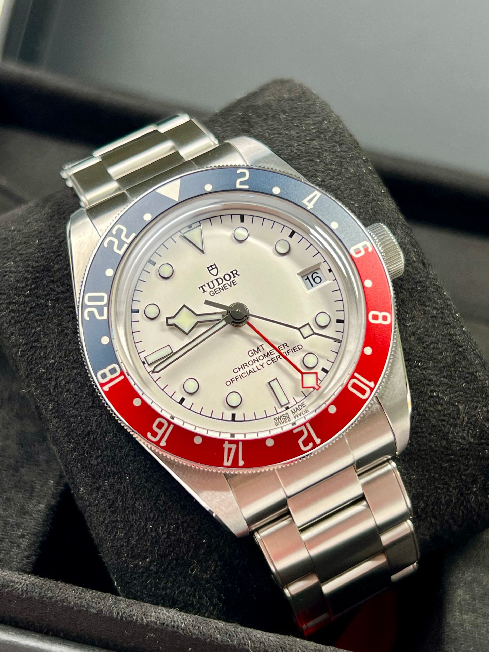 Tudor — 4