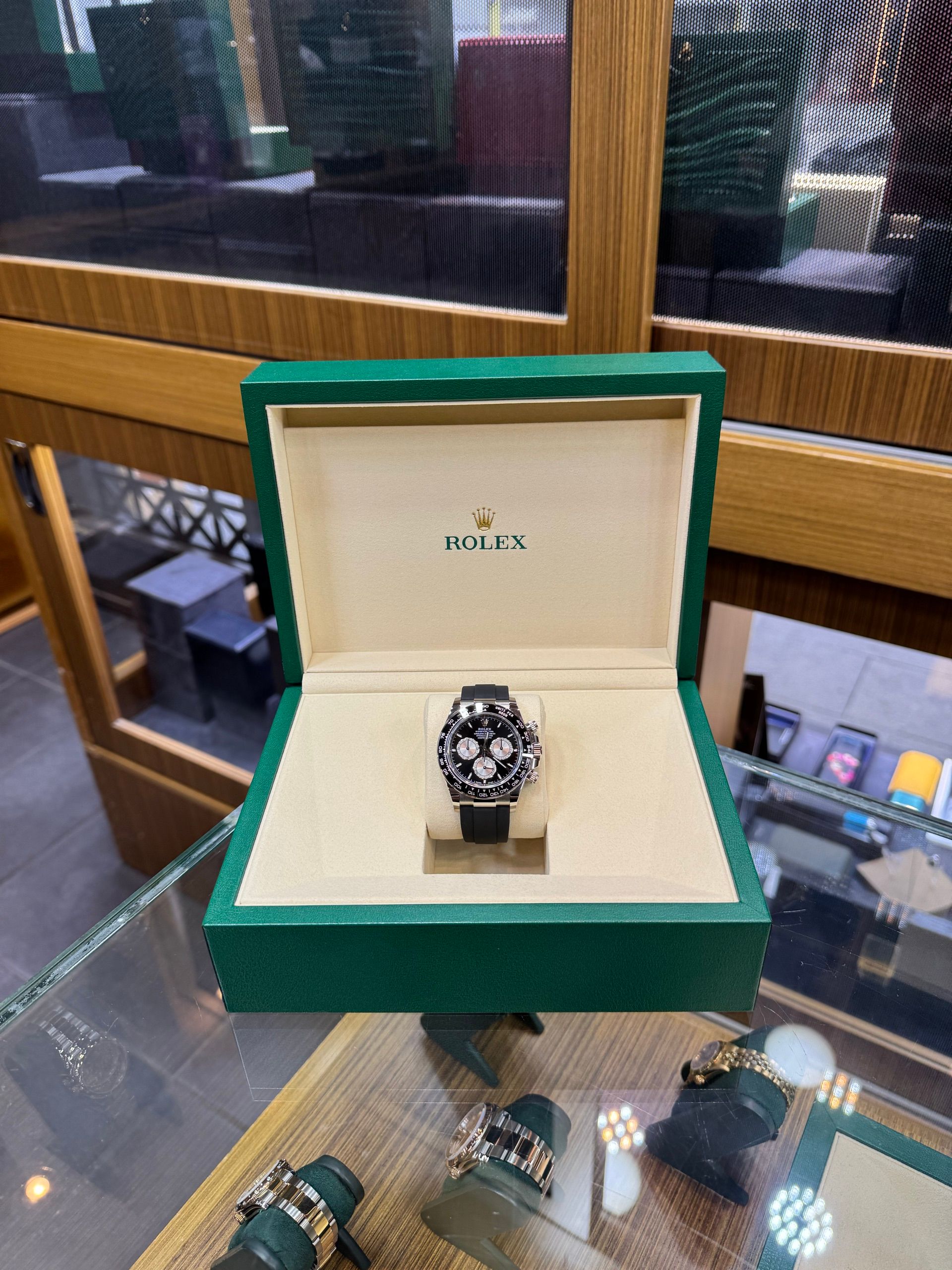 Rolex — 8