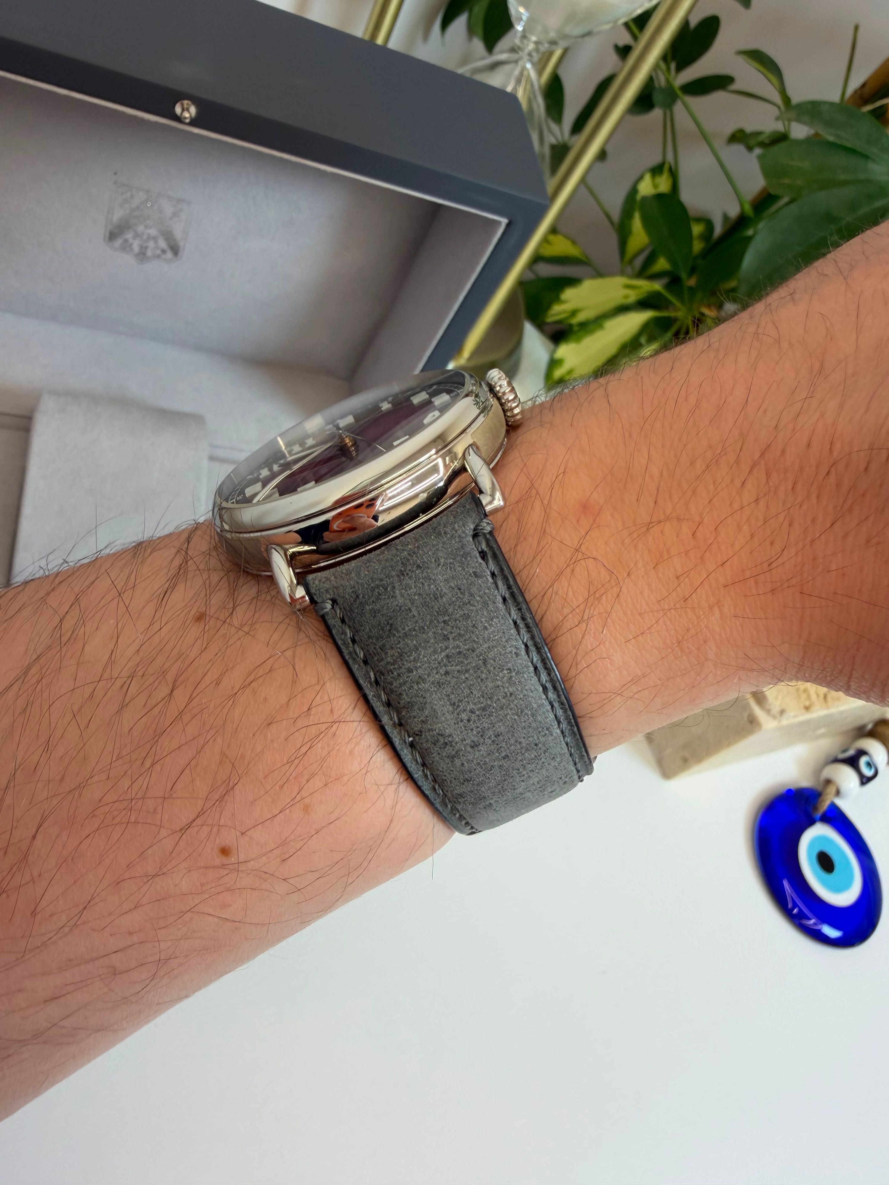 H. Moser & Cie — 5