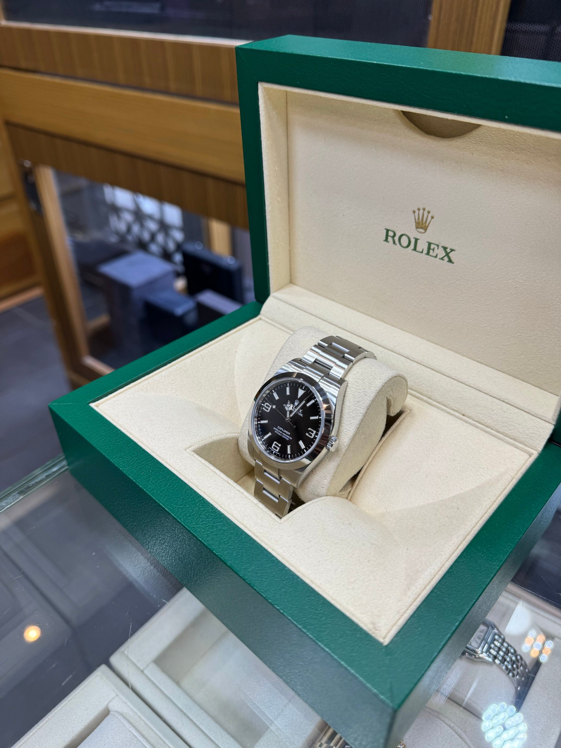 Rolex — 6