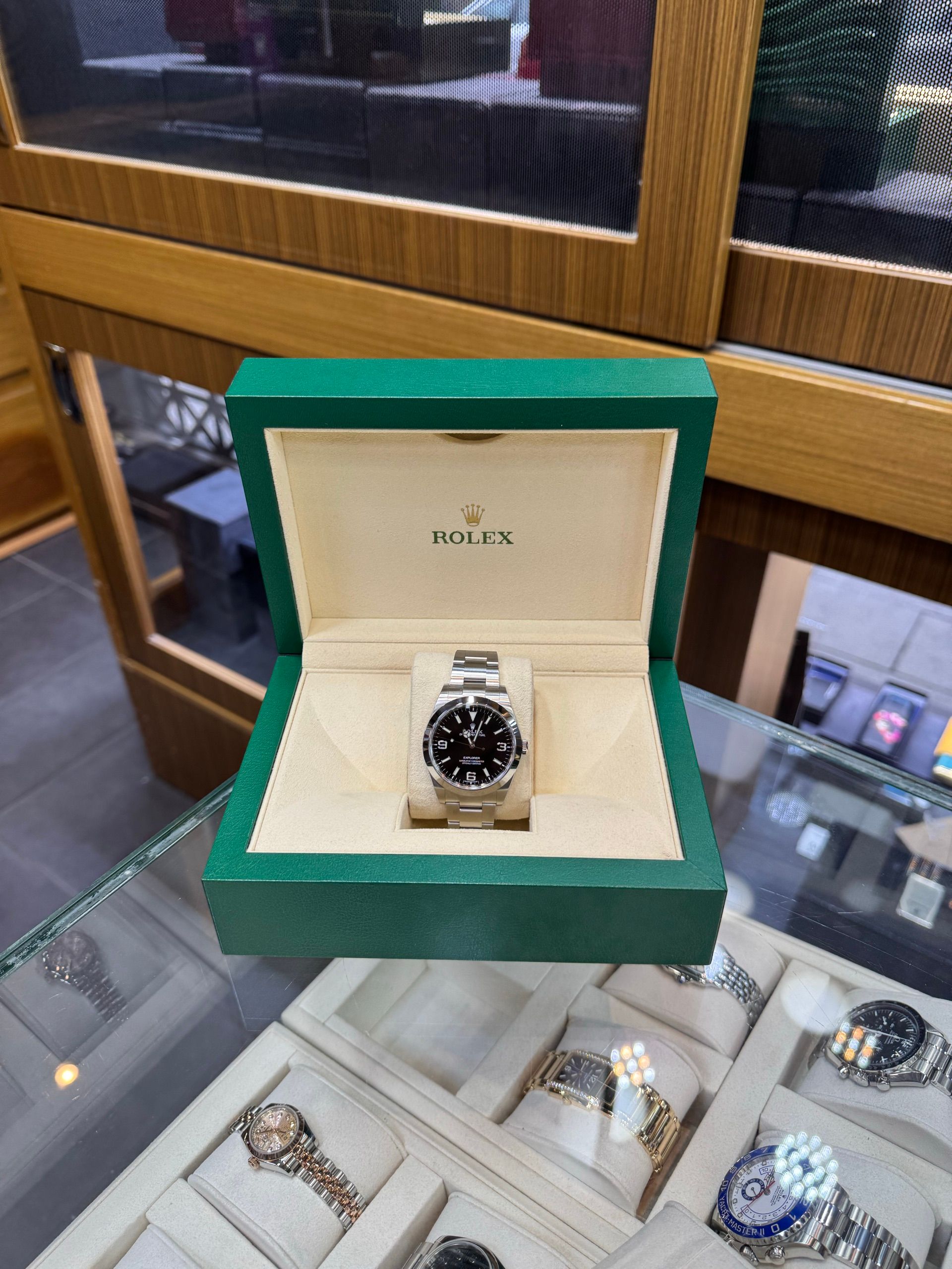 Rolex — 8