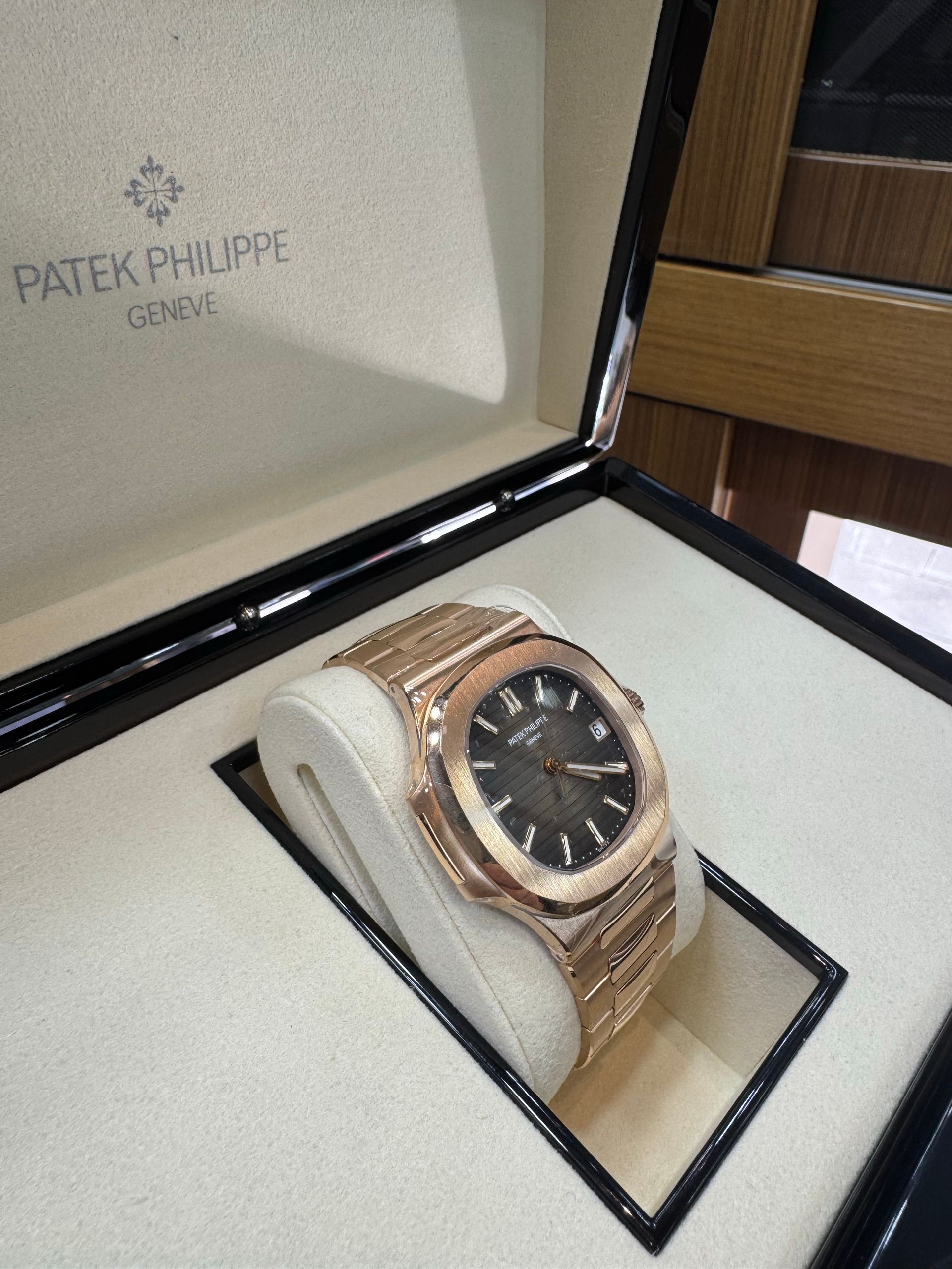 Patek Philippe — 2