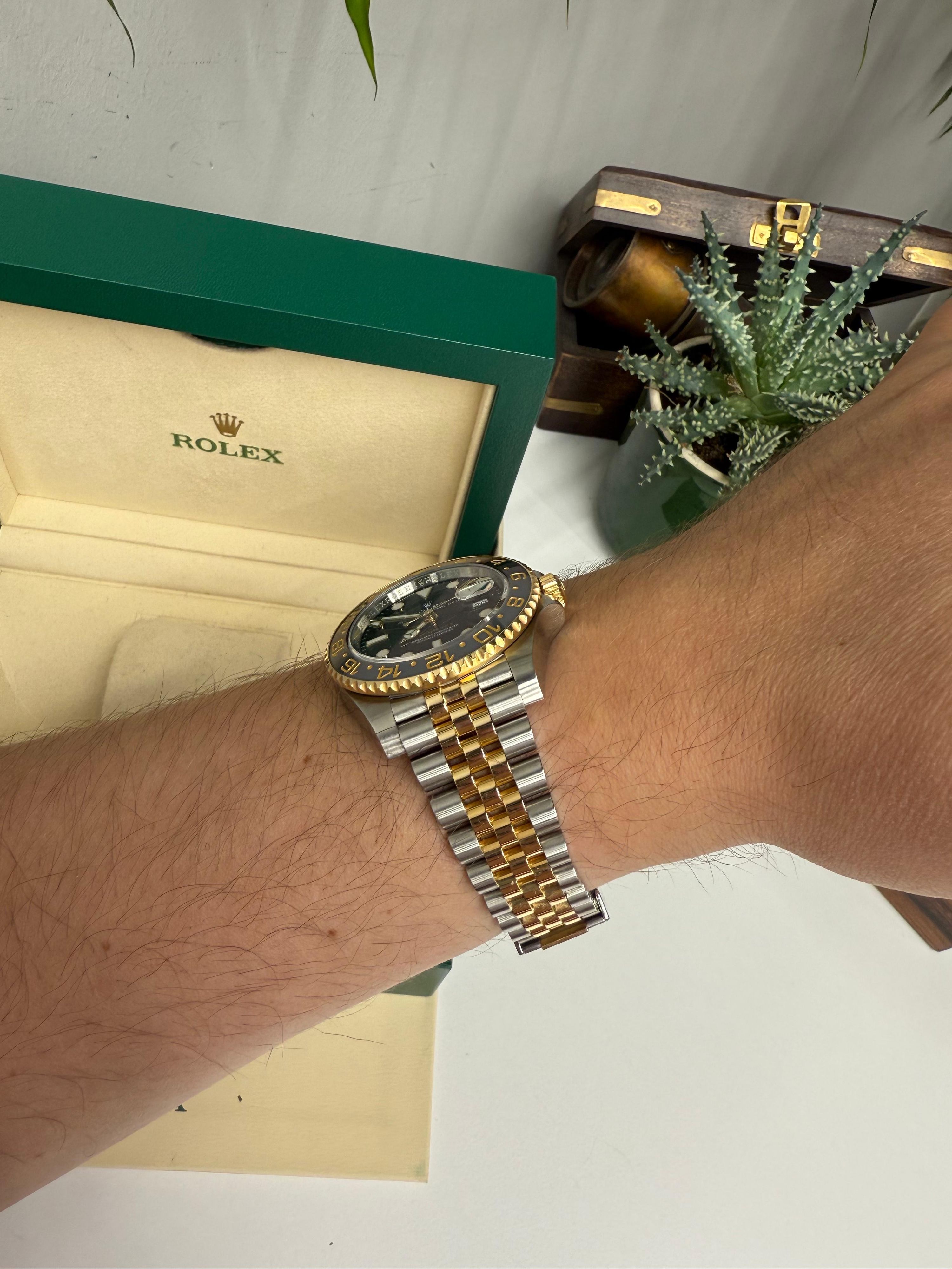 Rolex — 2