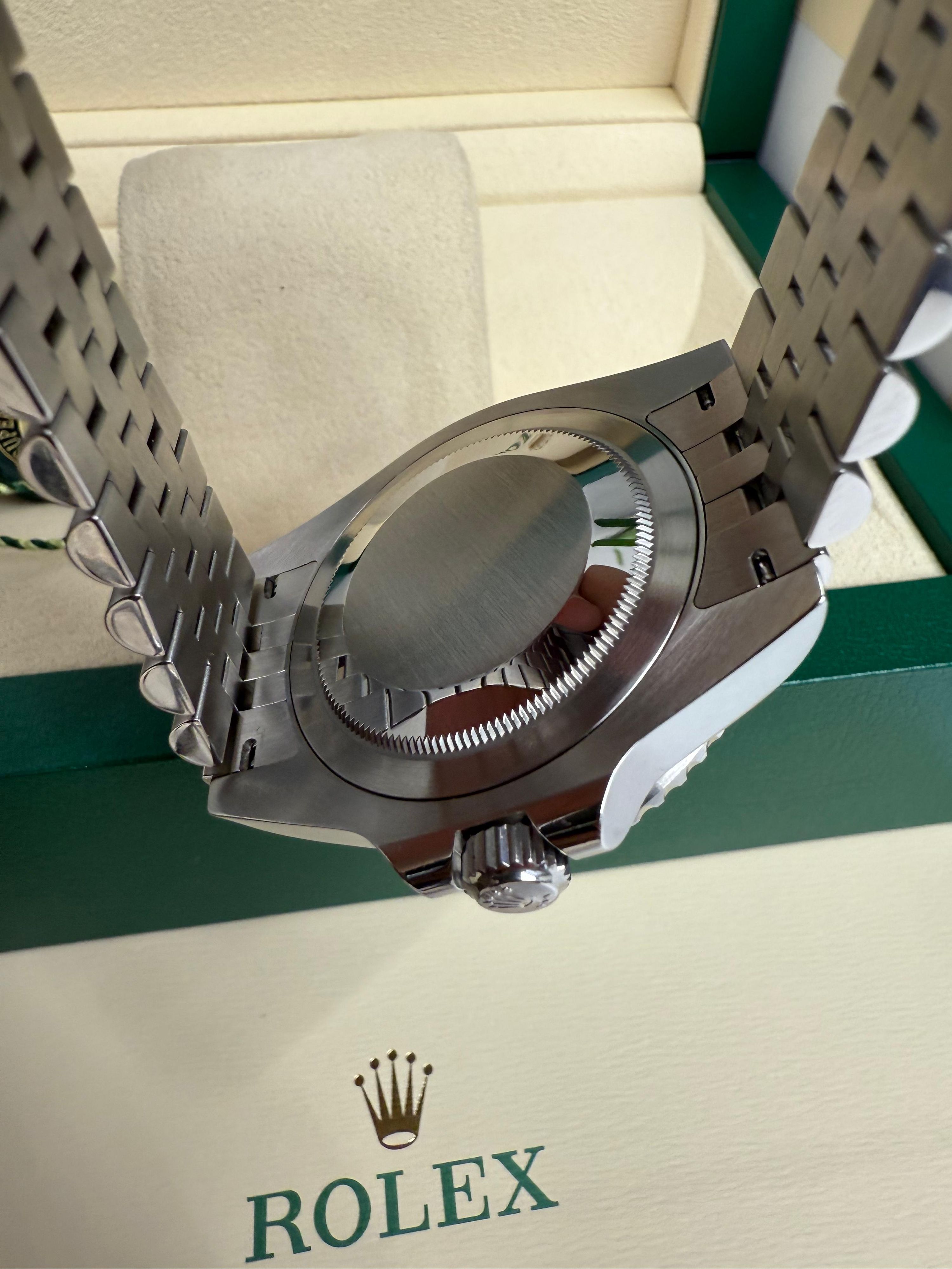 Rolex — 4