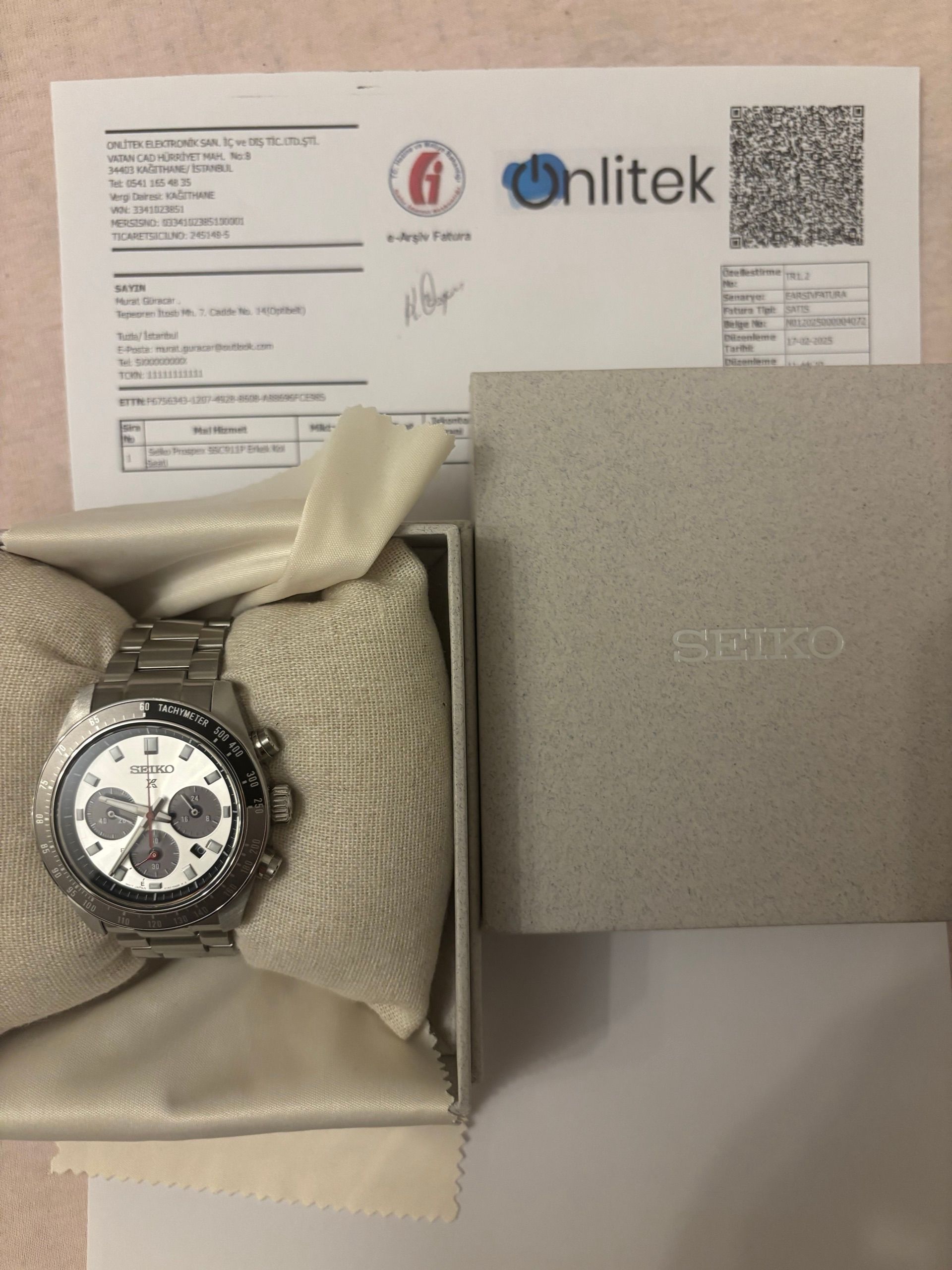 Seiko — 7