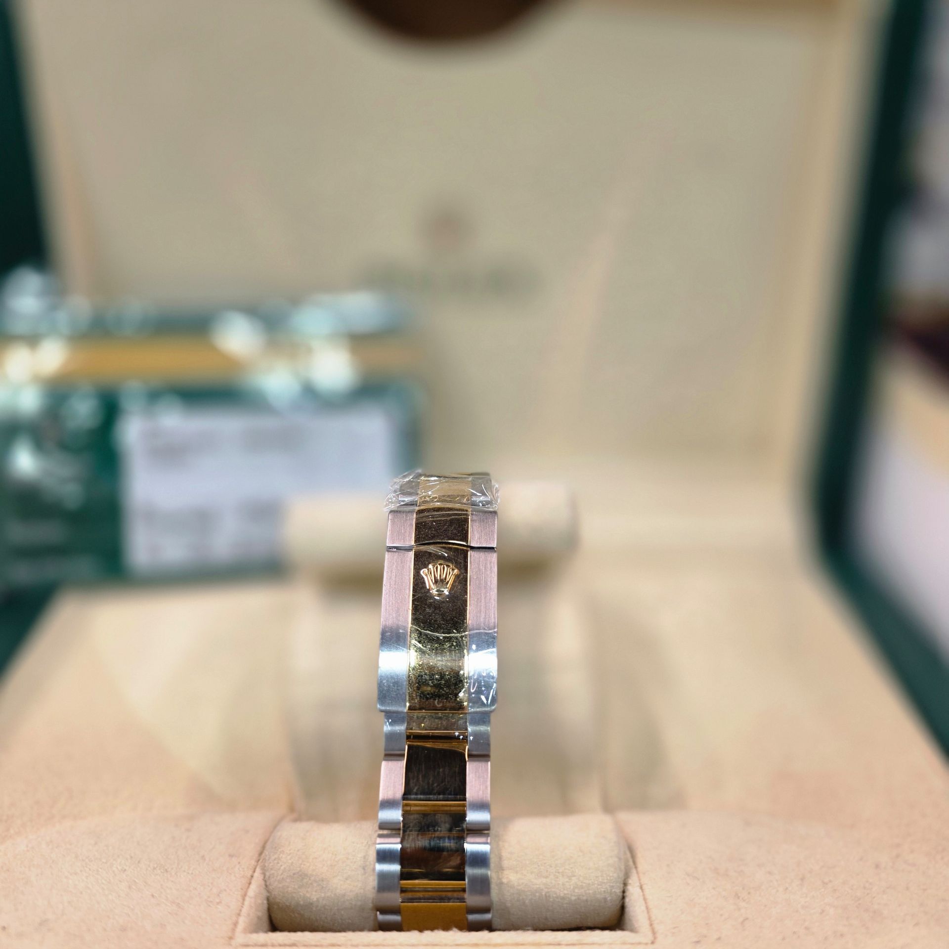 Rolex — 4