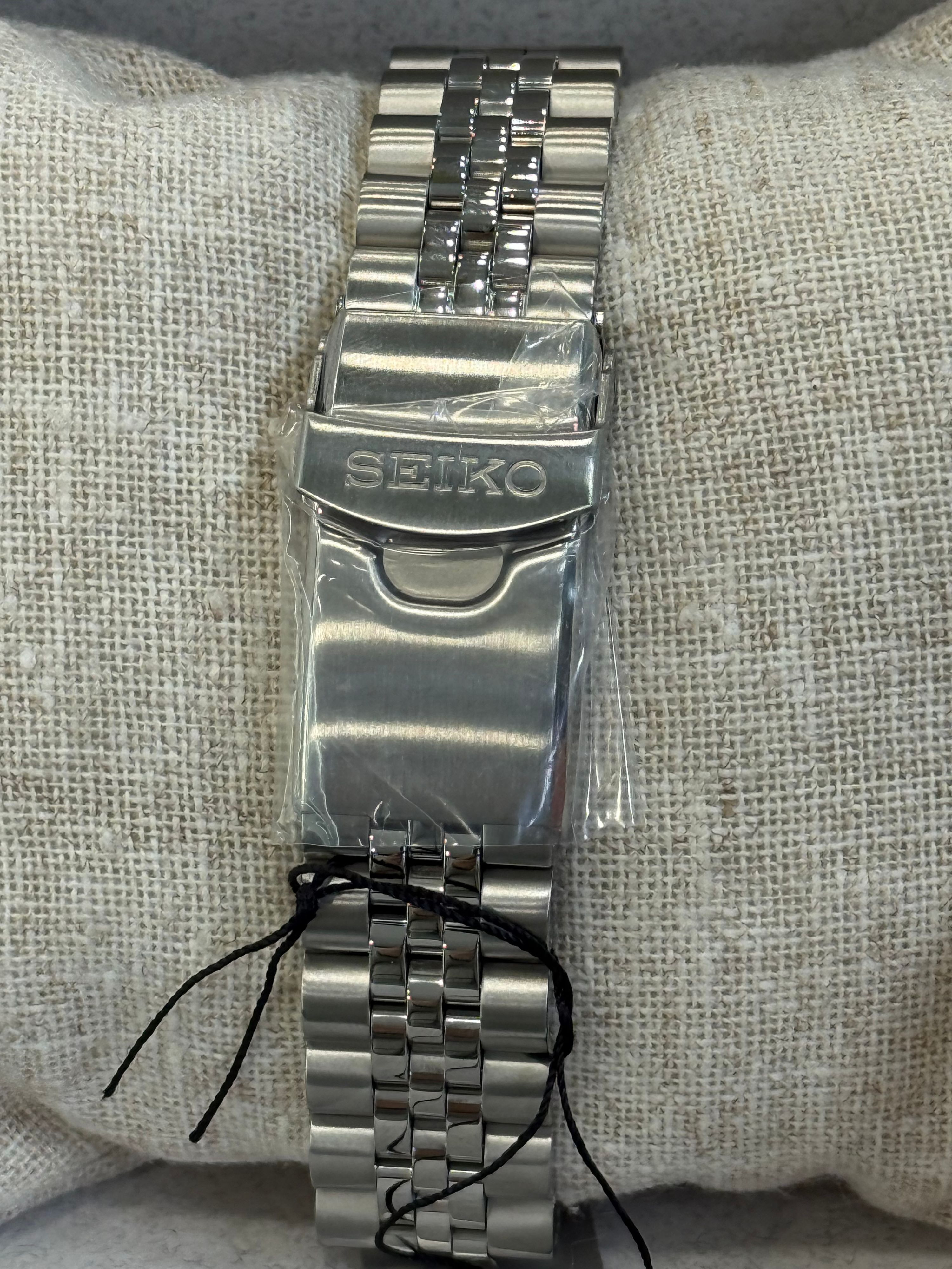 Seiko — 4