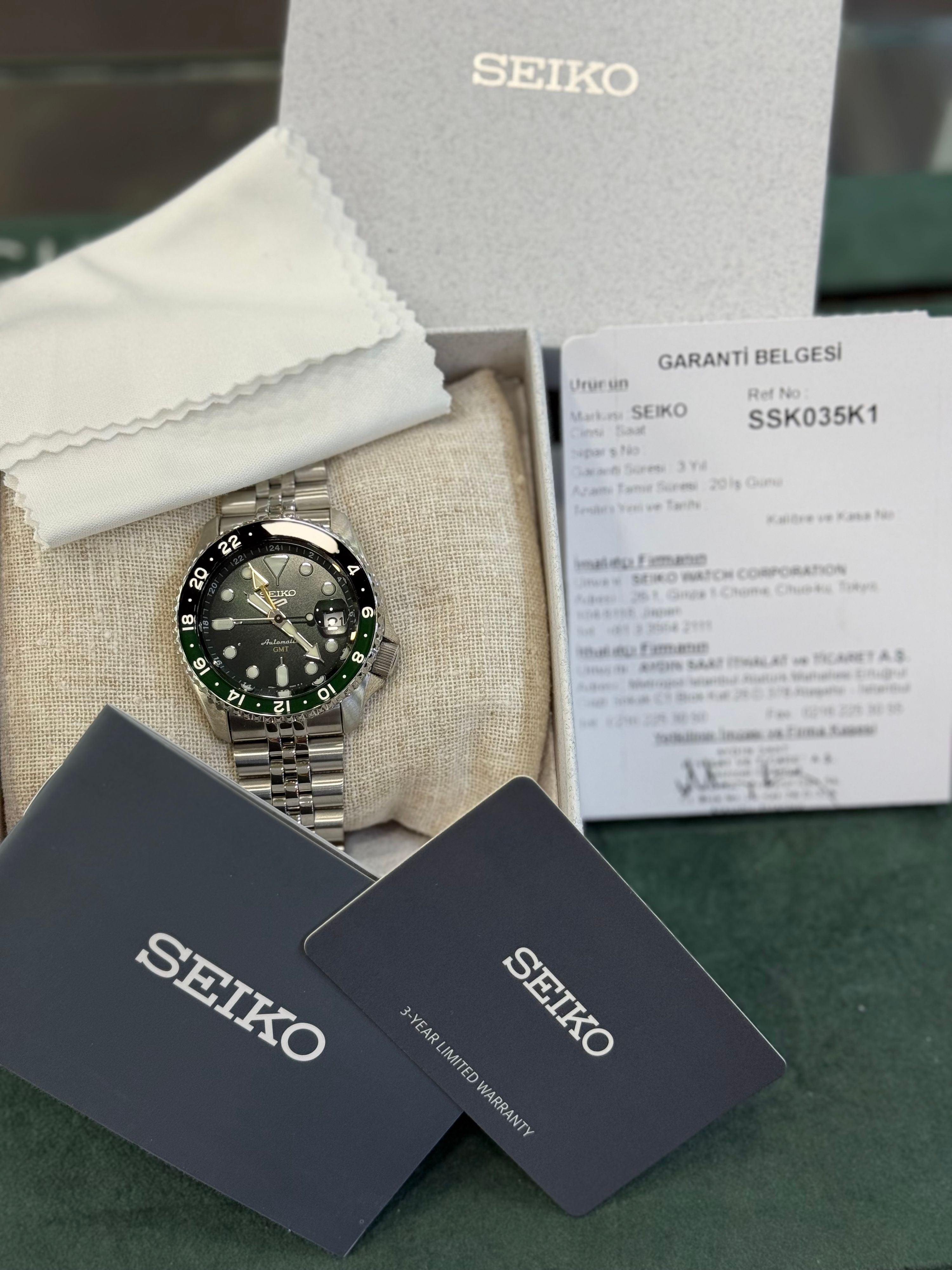 Seiko — 6