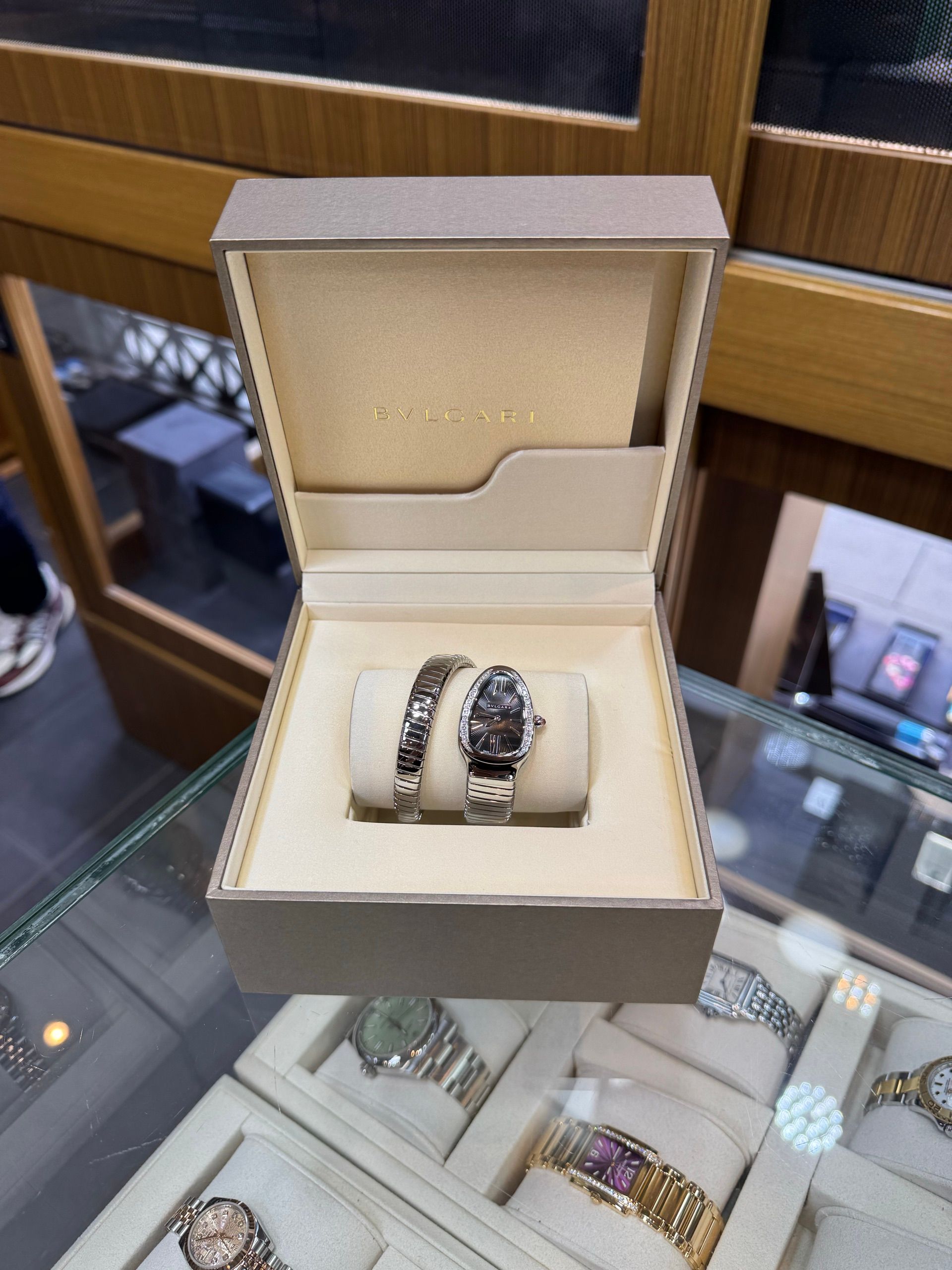 Bvlgari — 8