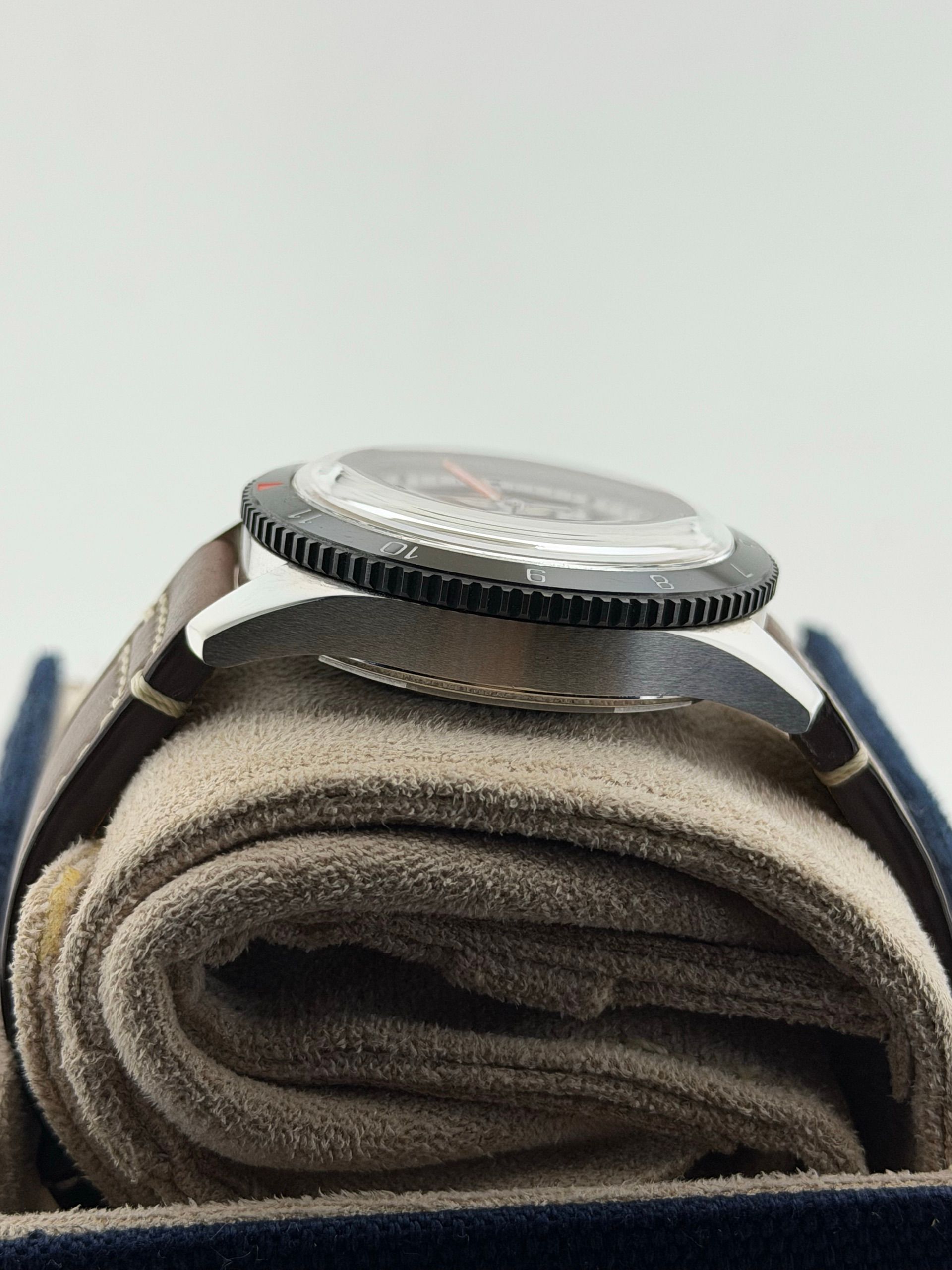 Breitling — 3