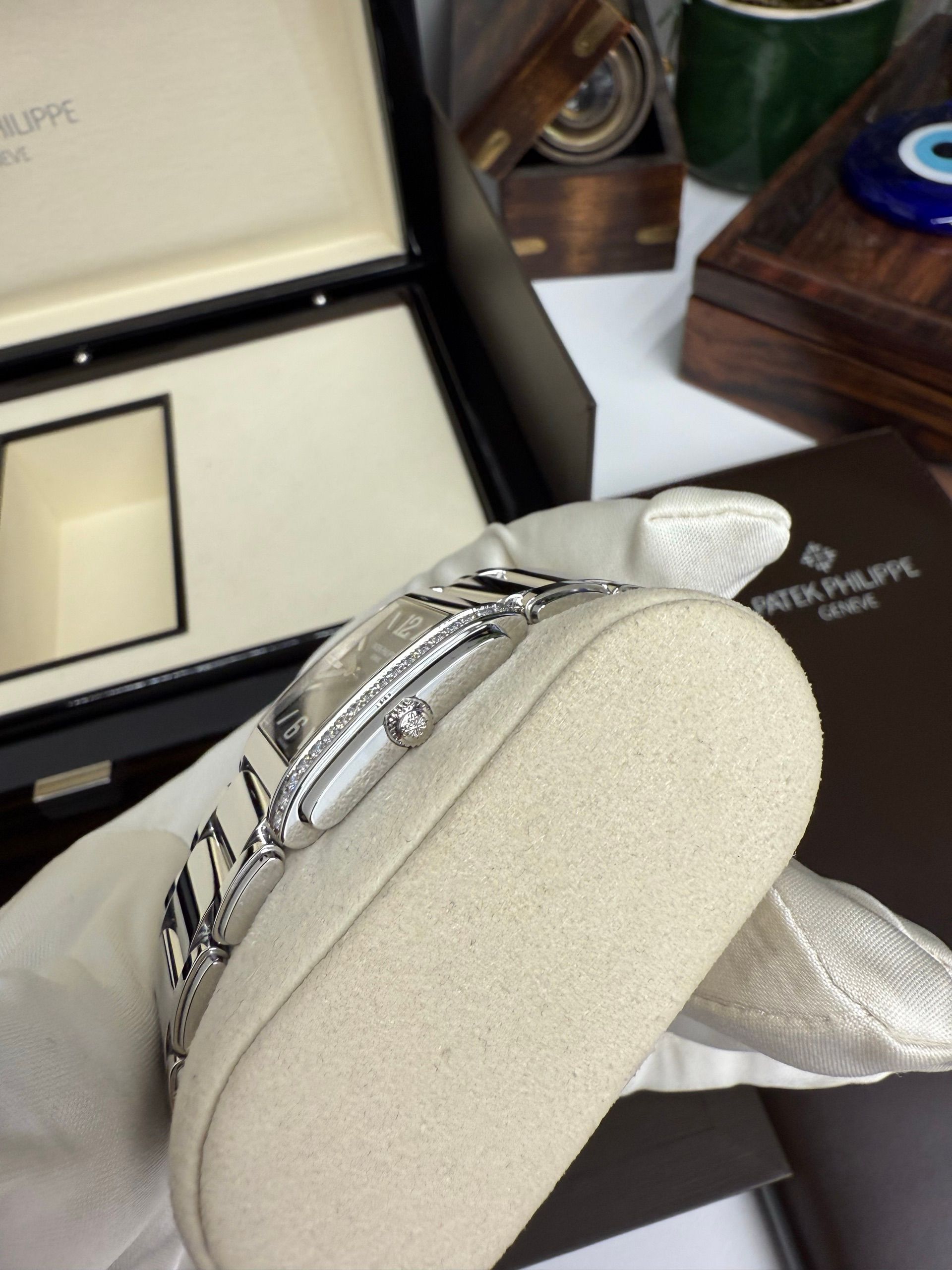 Patek Philippe — 3