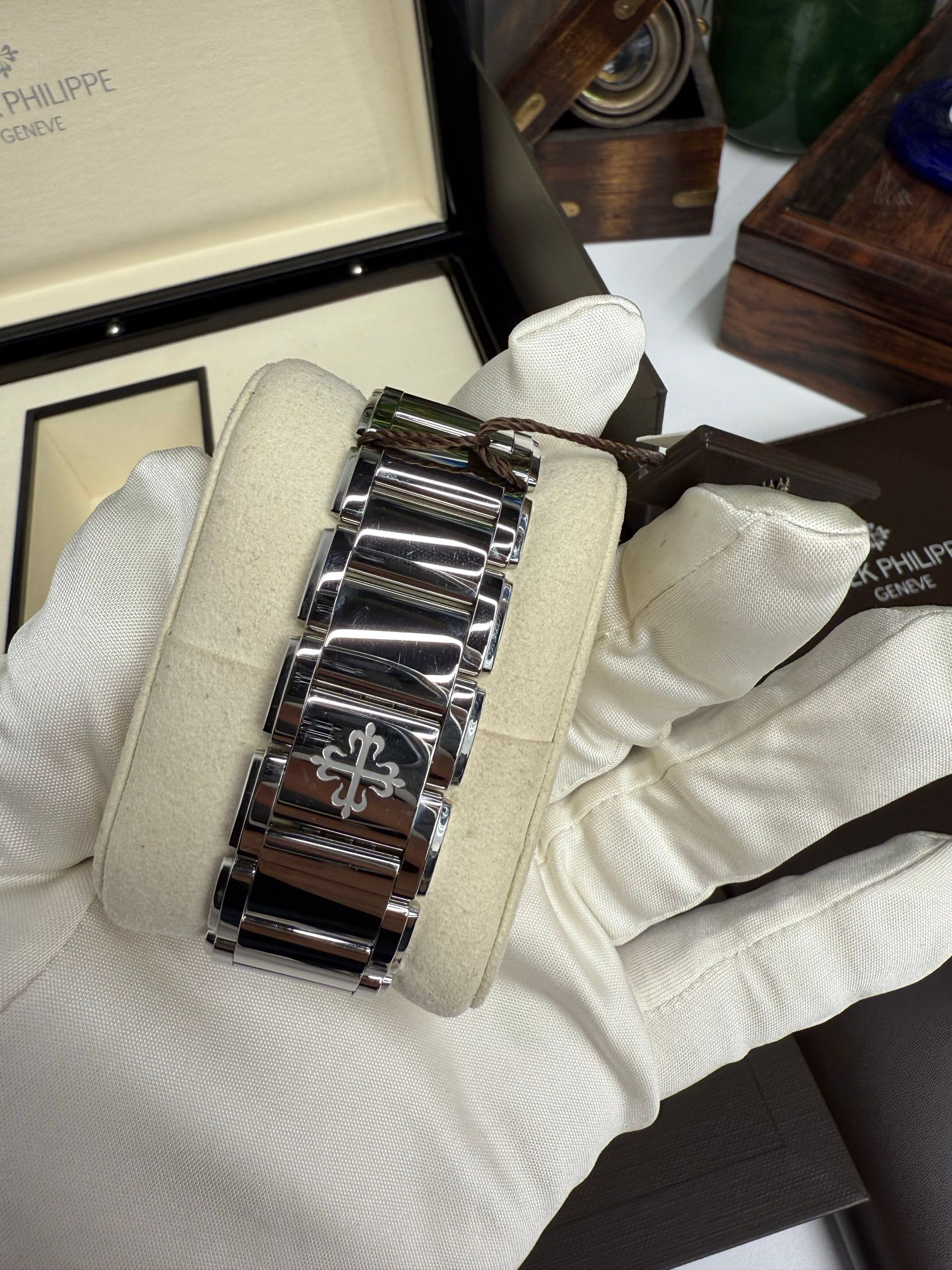 Patek Philippe — 4