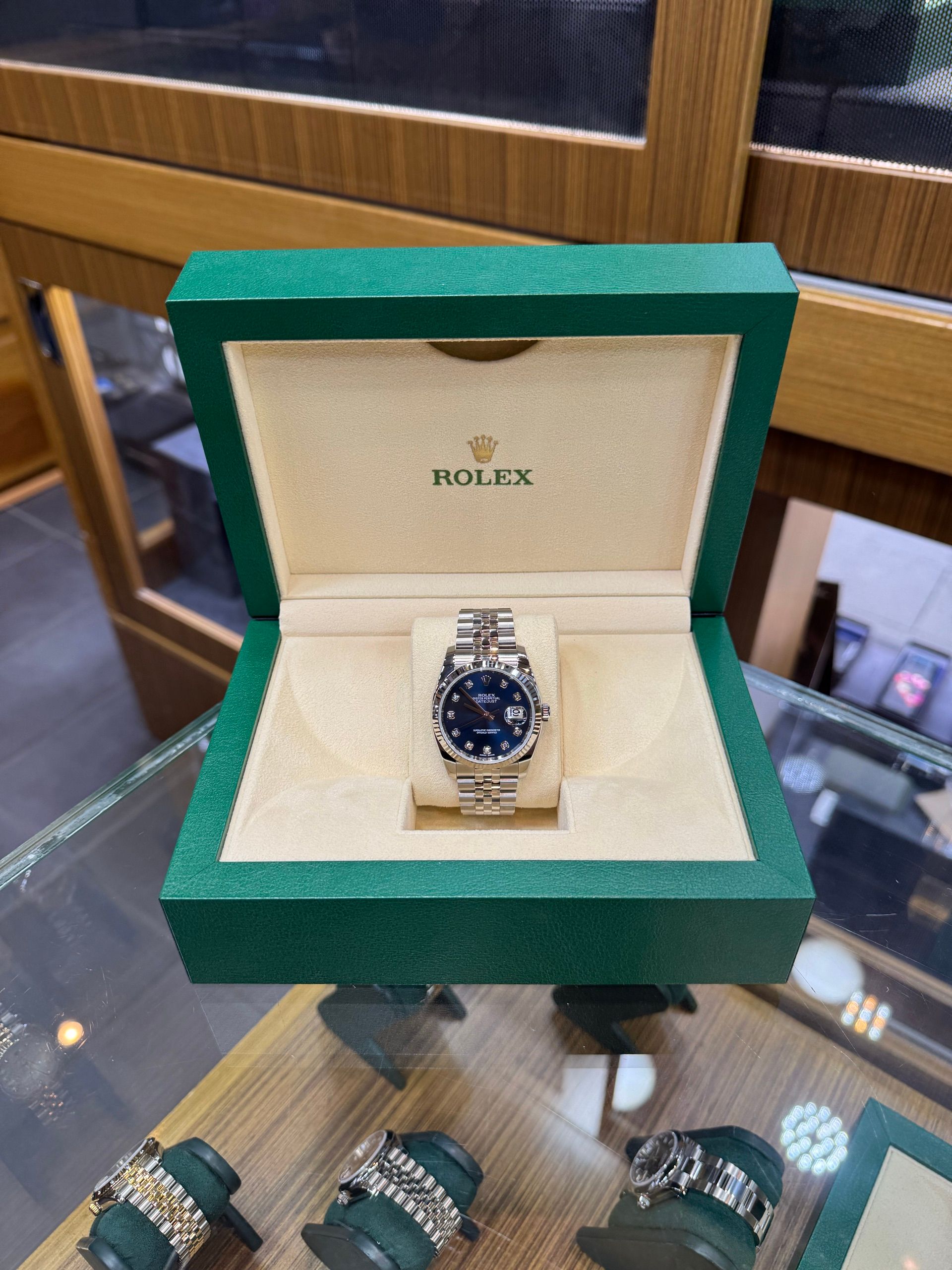 Rolex — 8