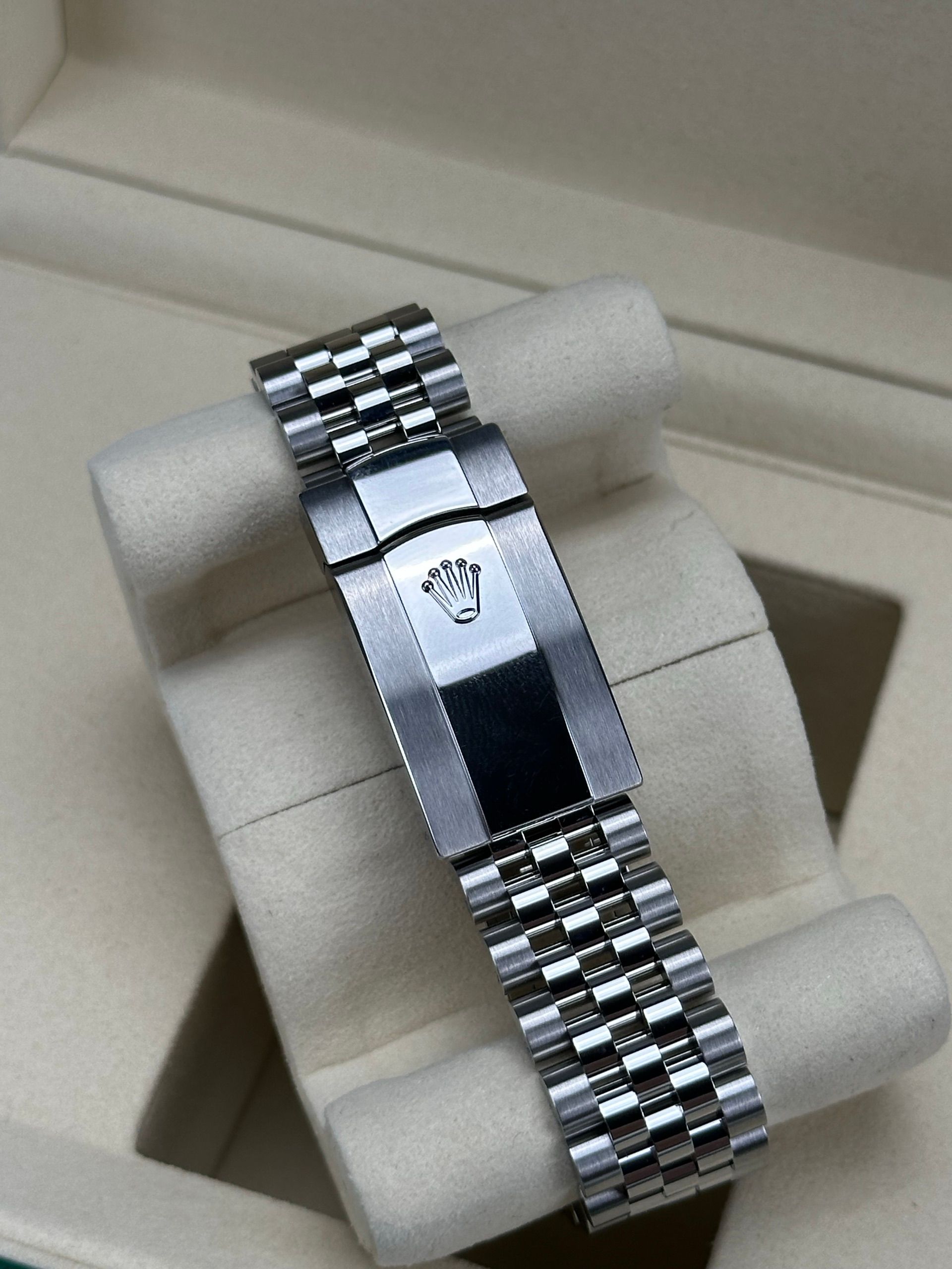 Rolex — 5