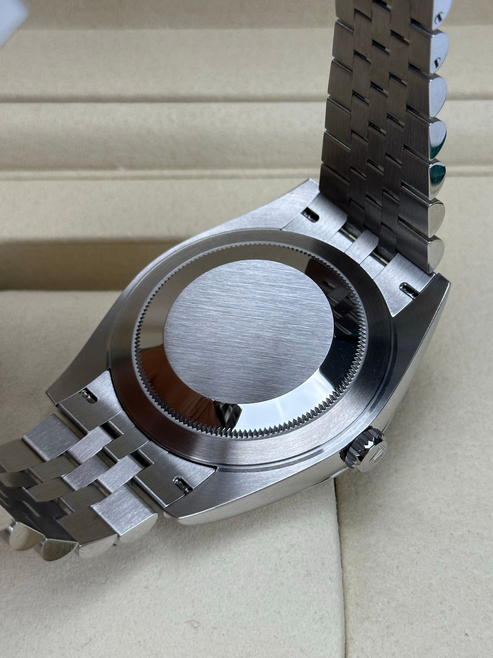 Rolex — 6