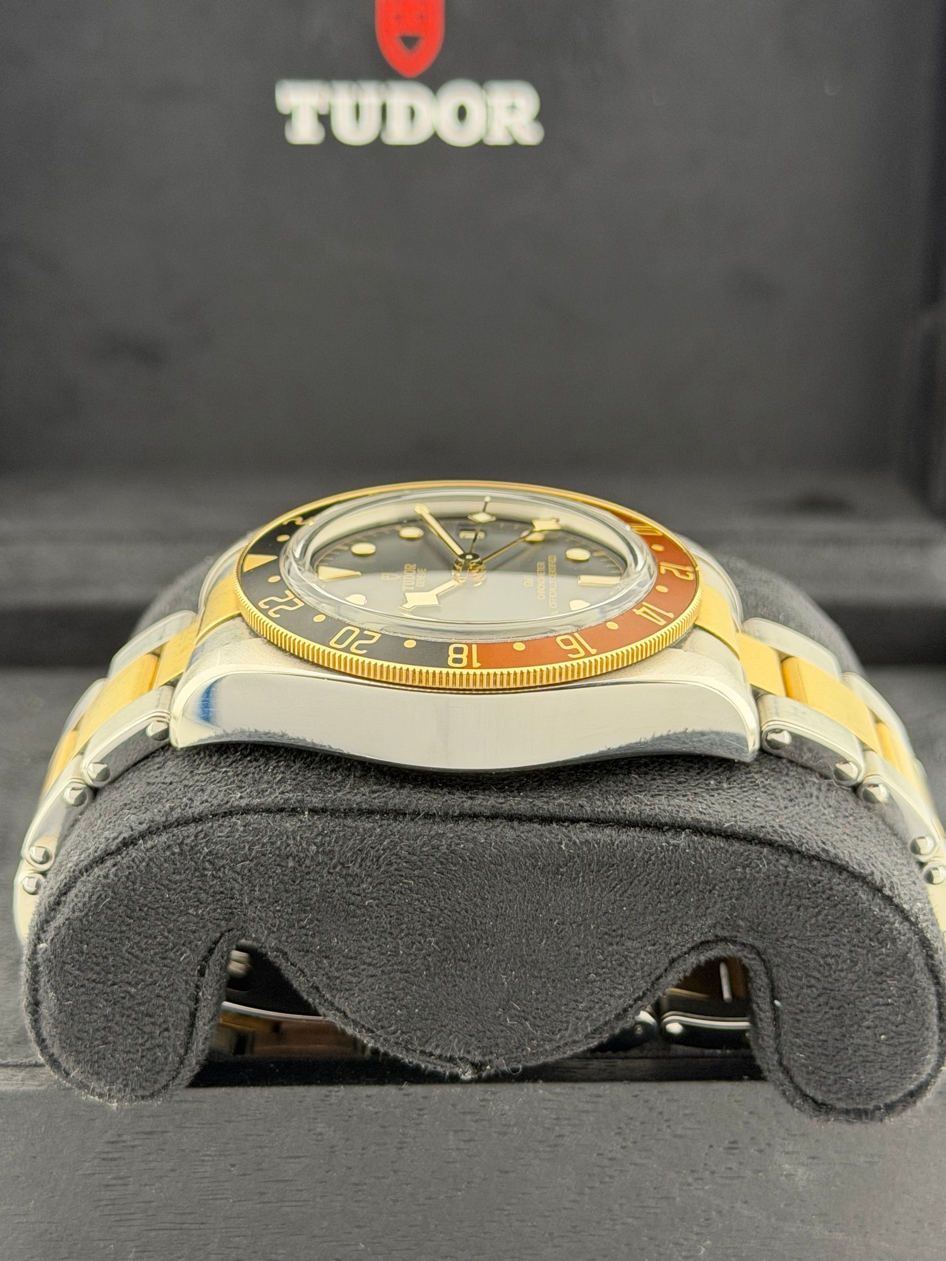 Tudor — 4
