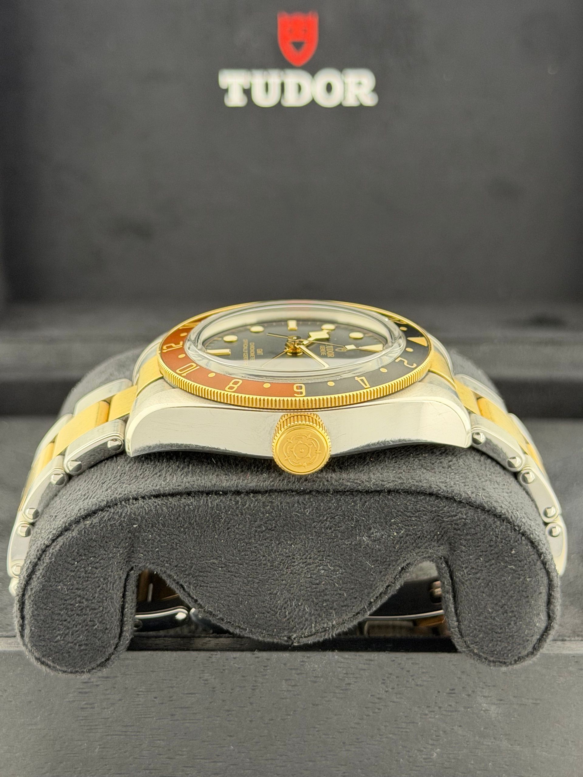 Tudor — 5