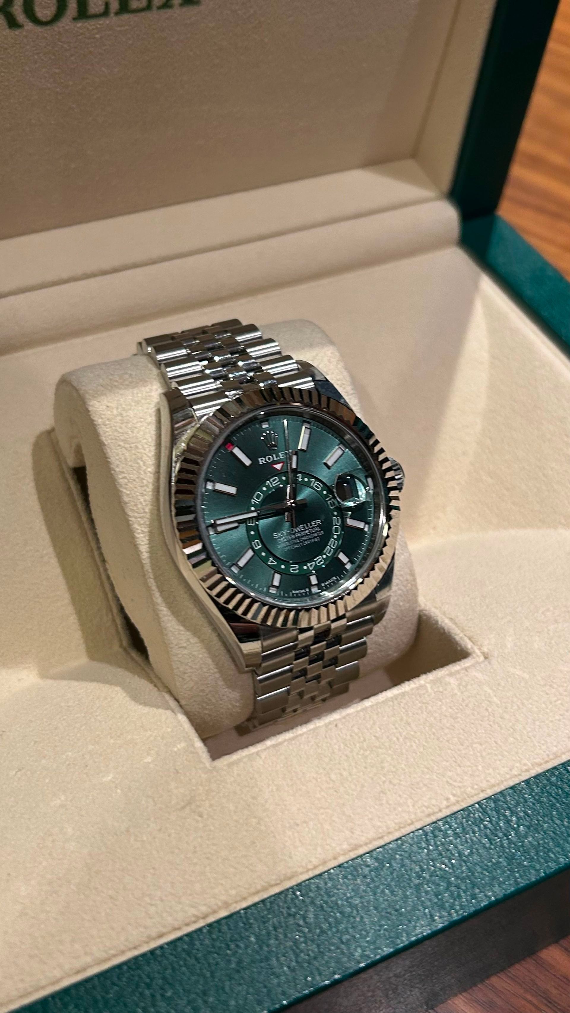Rolex — 2