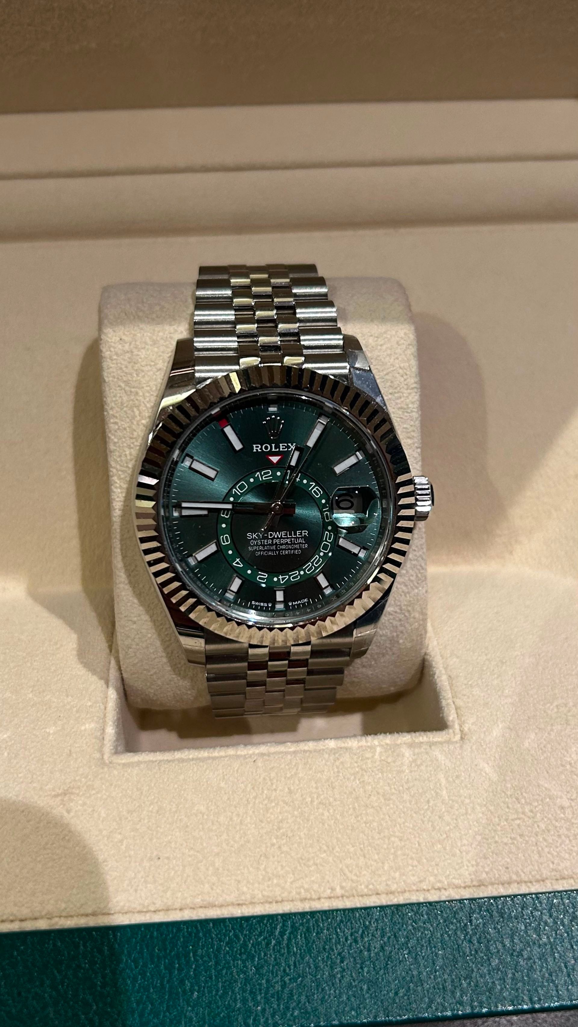 Rolex — 3
