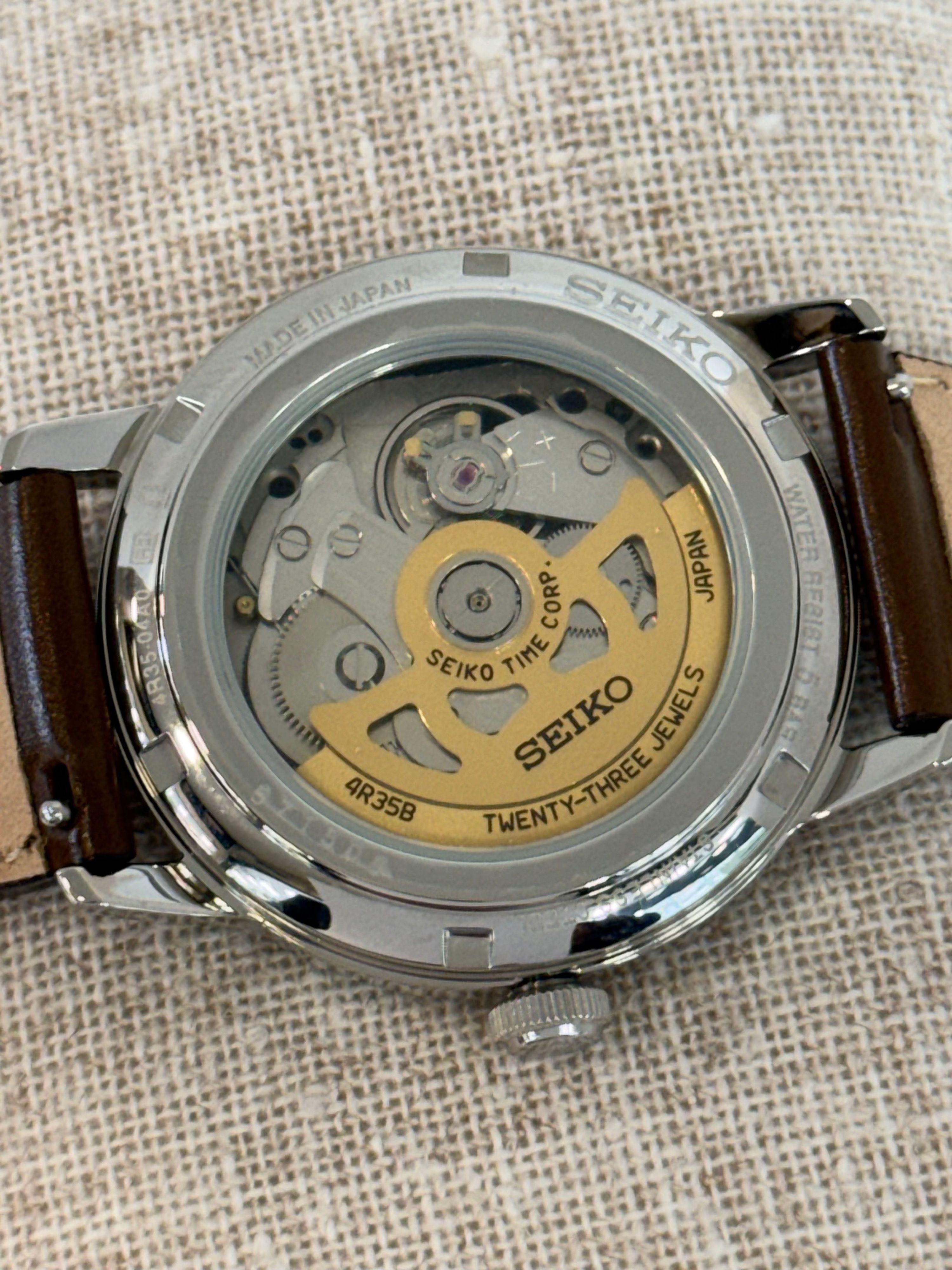 Seiko — 4