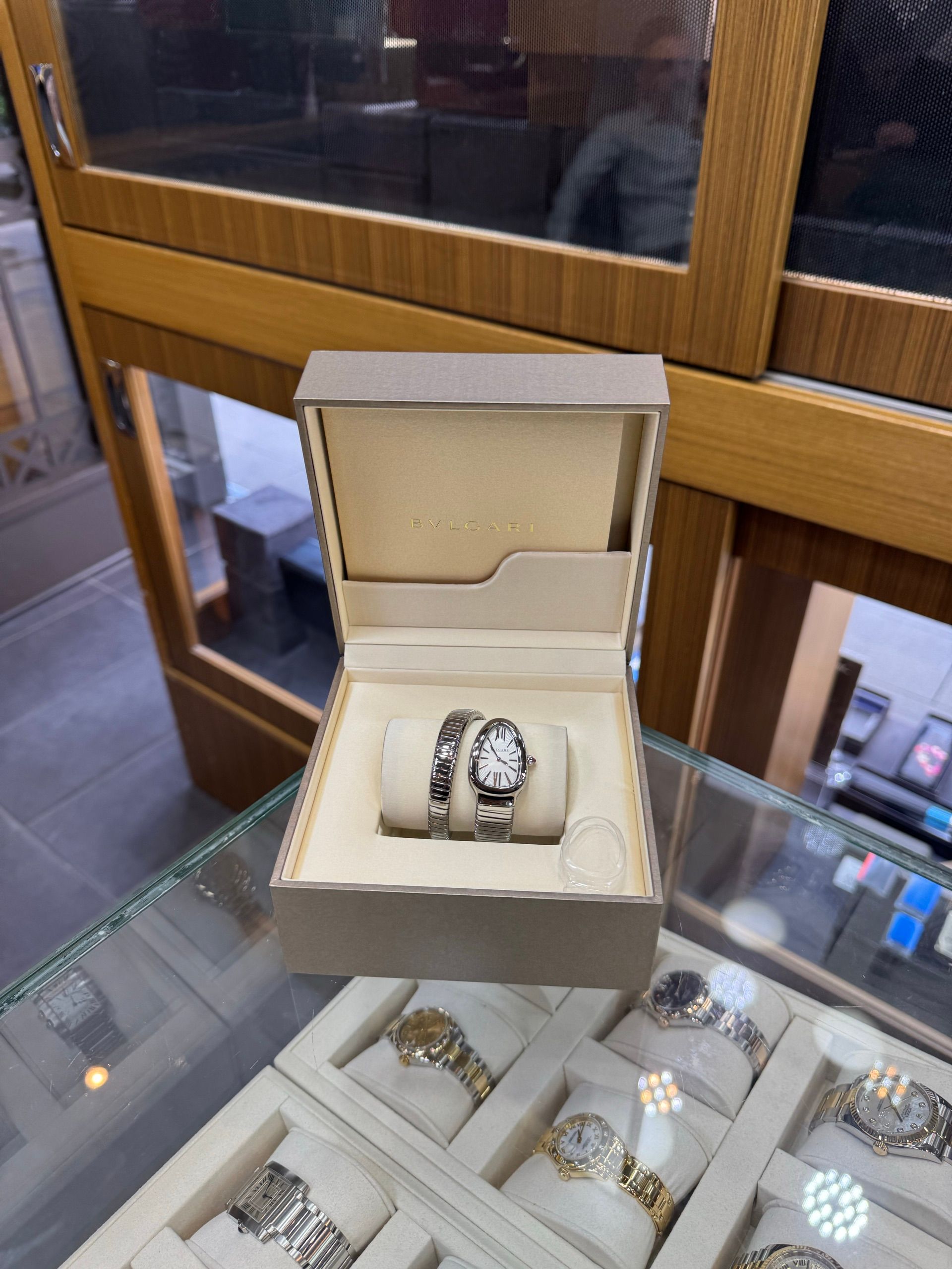 Bvlgari — 8