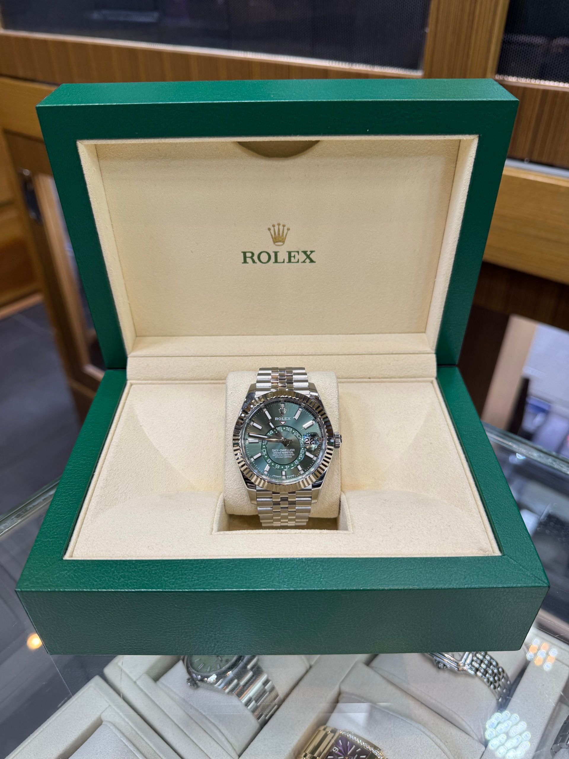 Rolex — 7