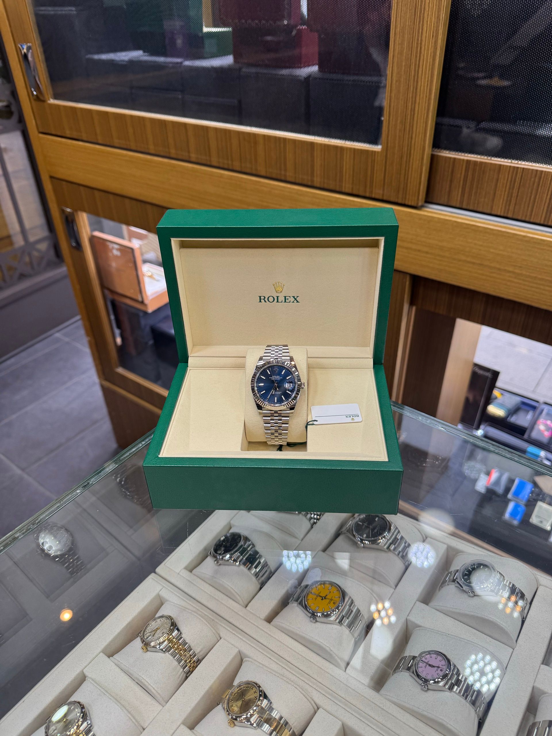 Rolex — 8